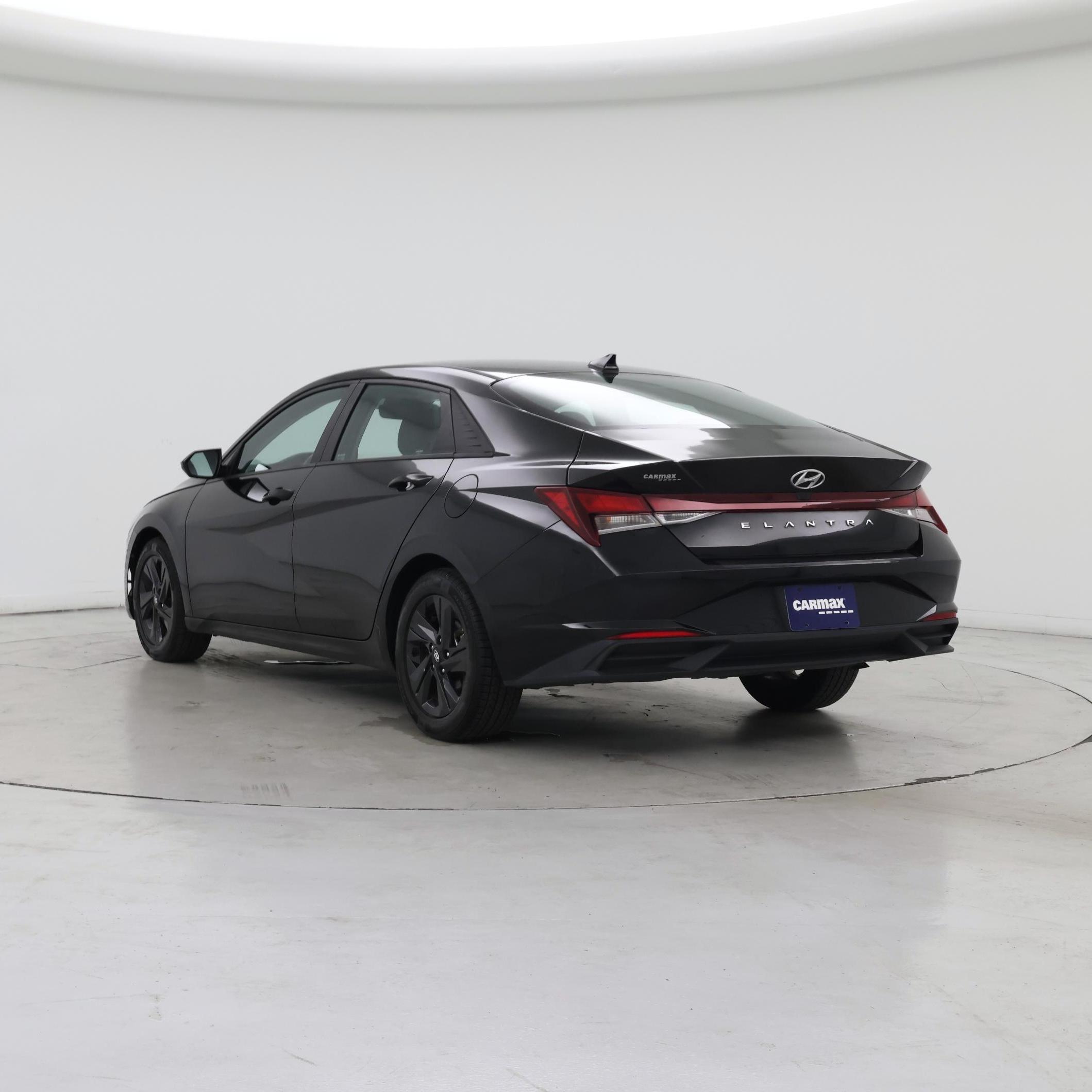 Thumbnail: 2022 Hyundai Elantra - 2