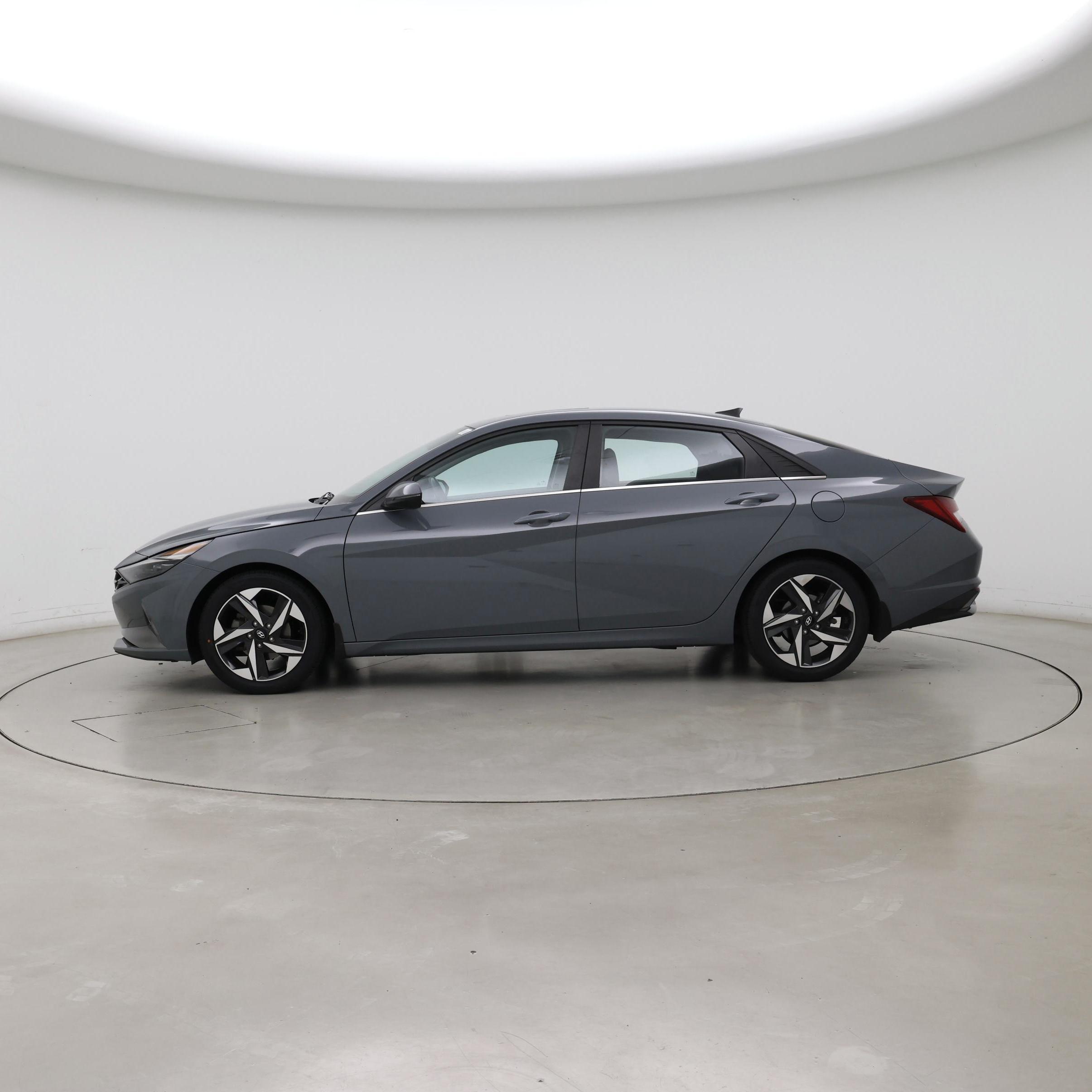 Thumbnail: 2021 Hyundai Elantra - 3