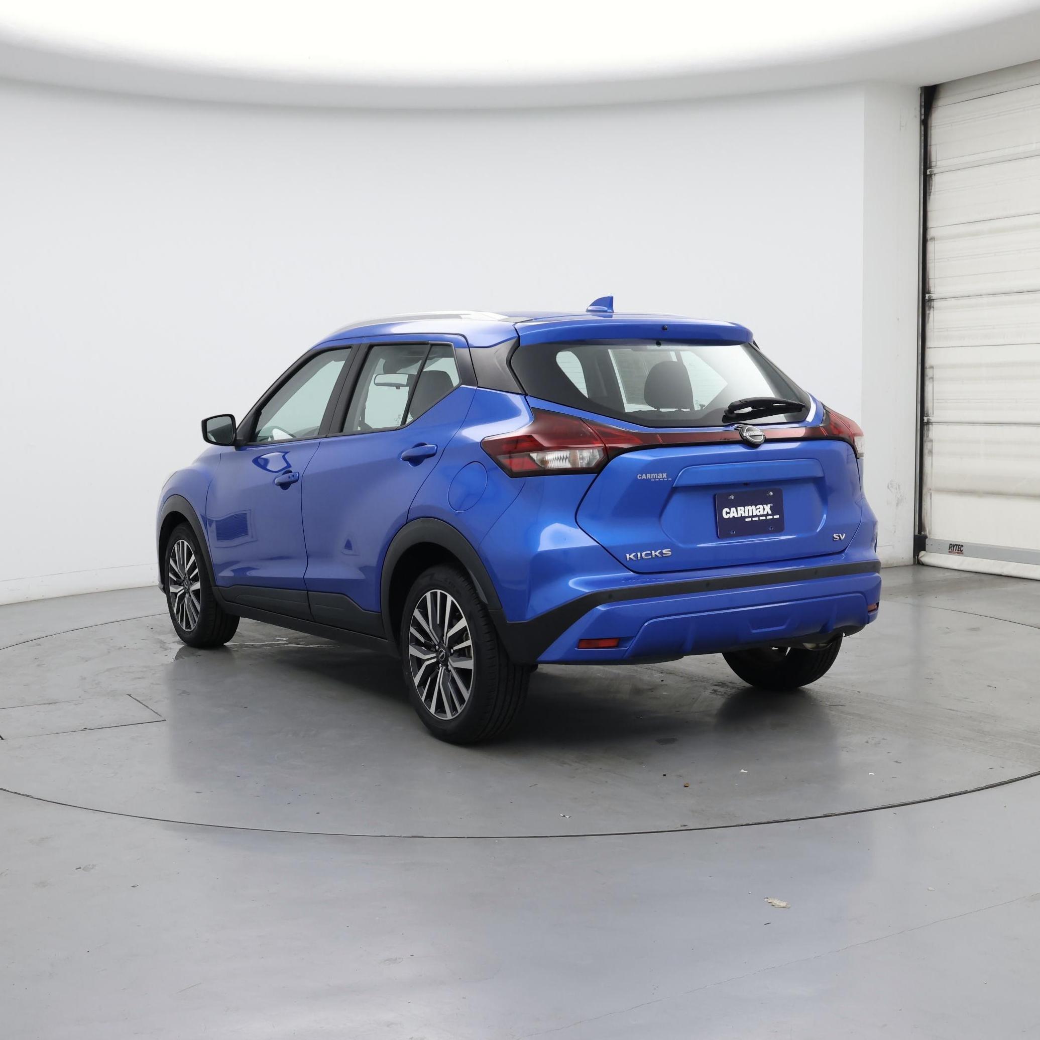 Thumbnail: 2023 Nissan Kicks - 2