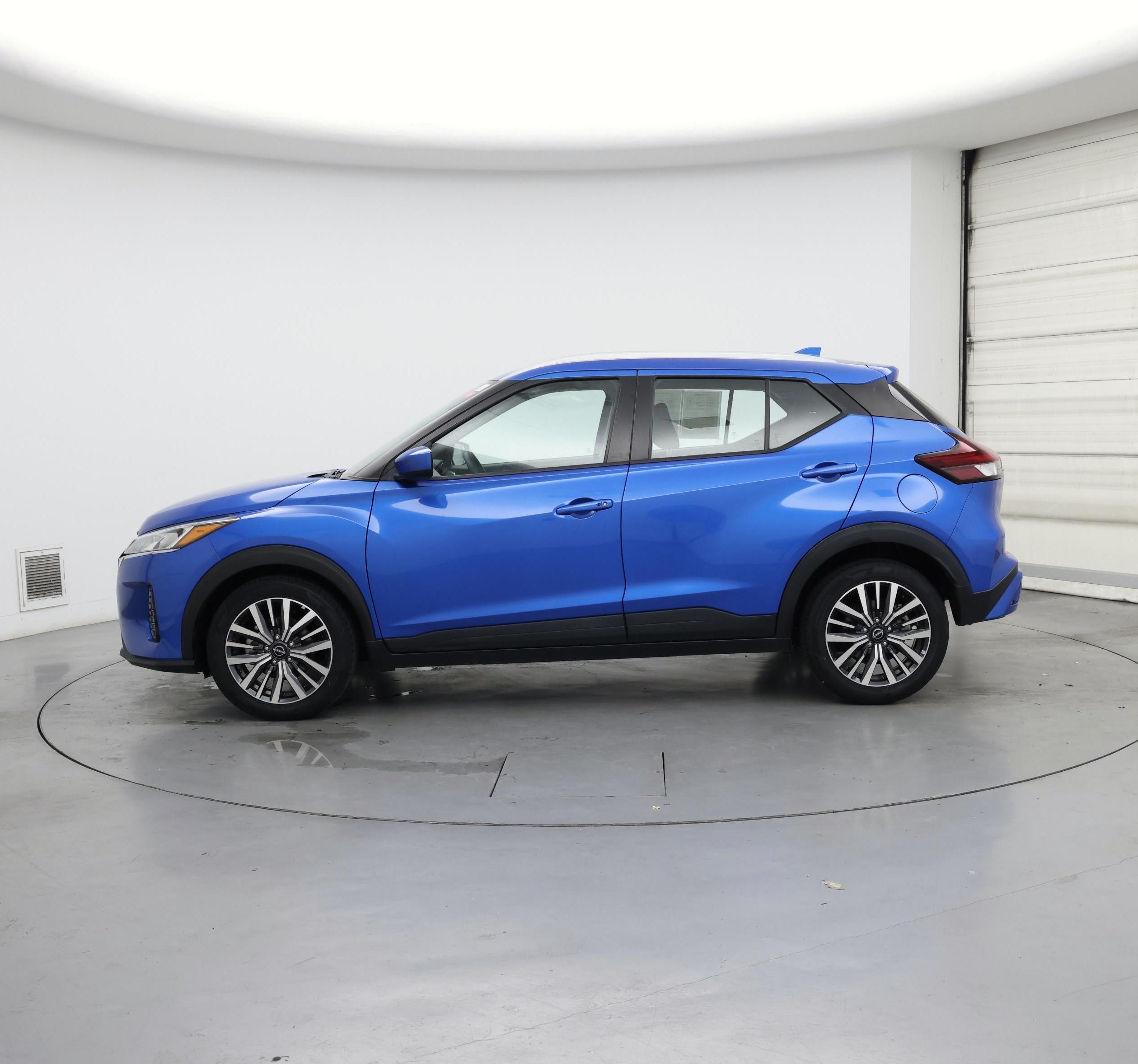 Thumbnail: 2023 Nissan Kicks - 3