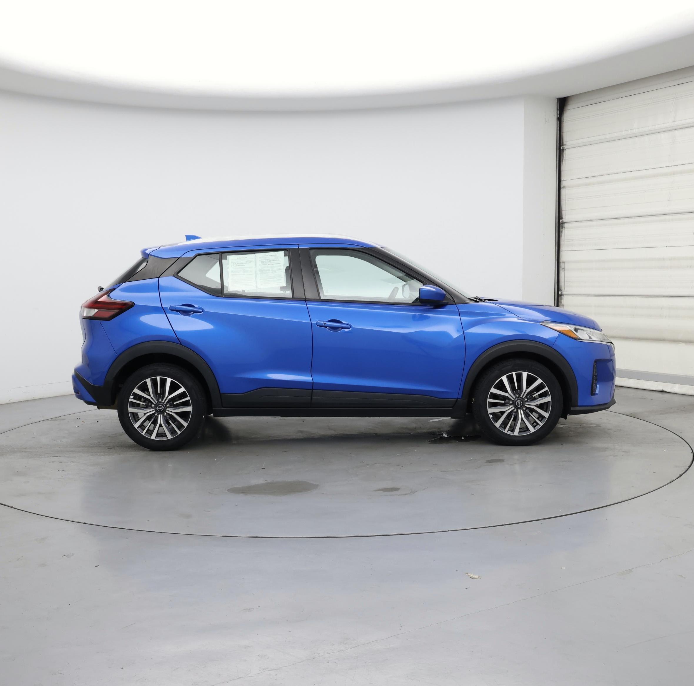 Thumbnail: 2023 Nissan Kicks - 7