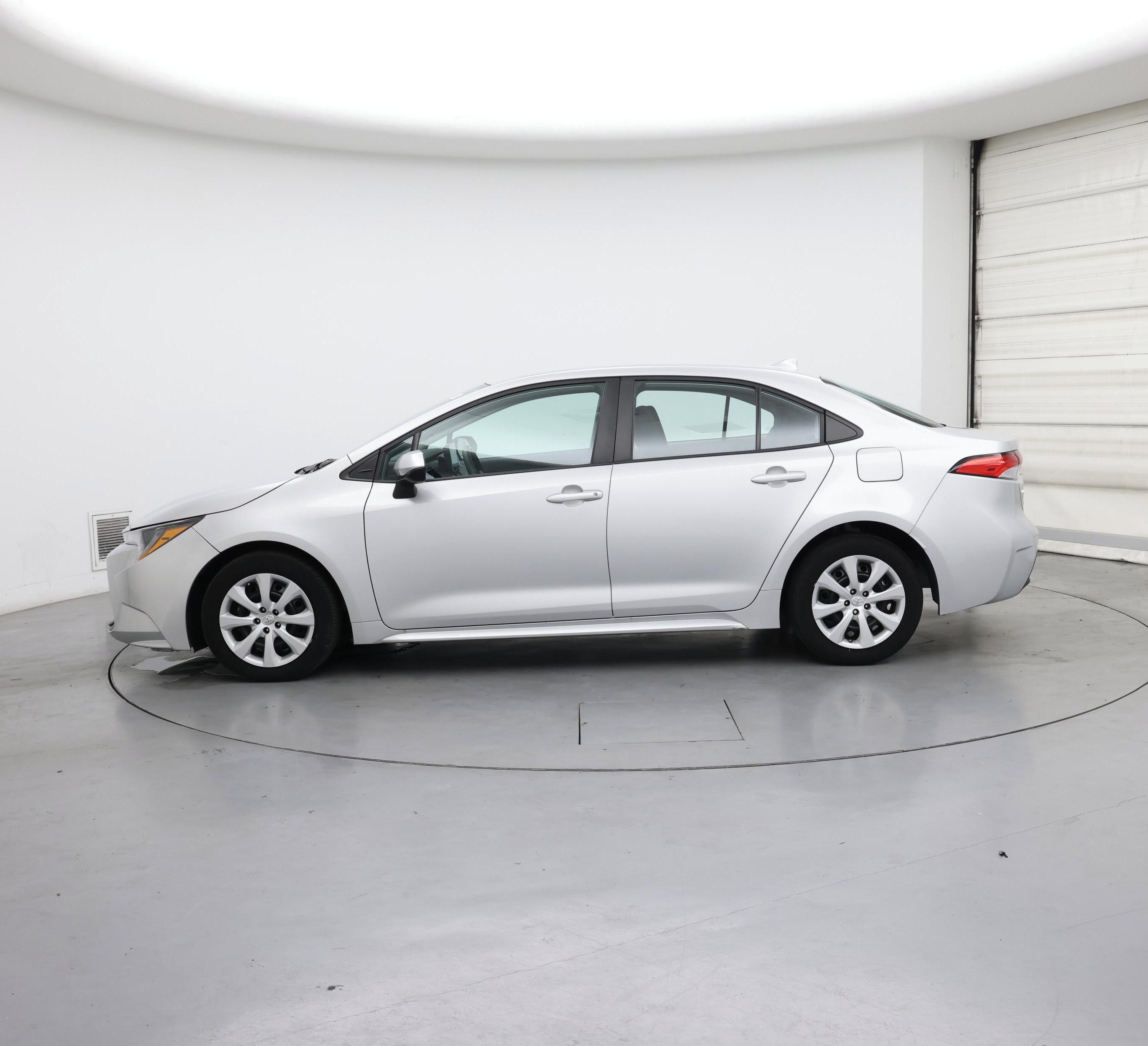 Thumbnail: 2023 Toyota Corolla - 3