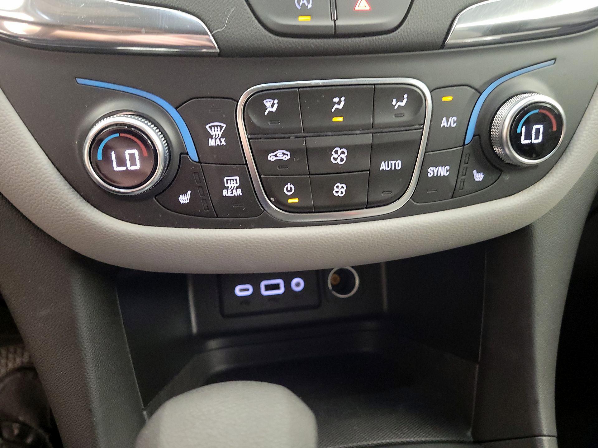 Thumbnail: 2023 Chevrolet Equinox - 16