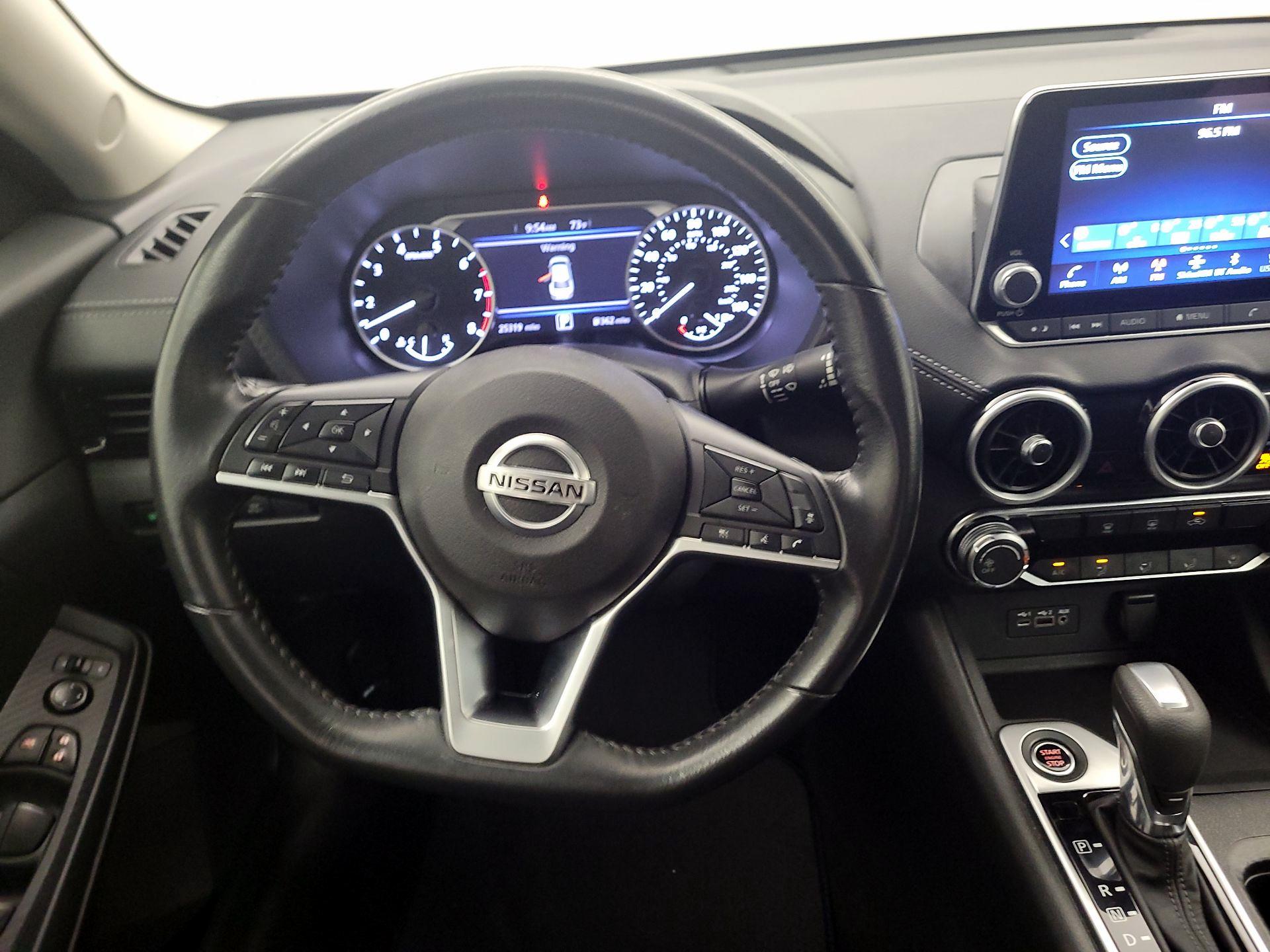 Thumbnail: 2023 Nissan Sentra - 10