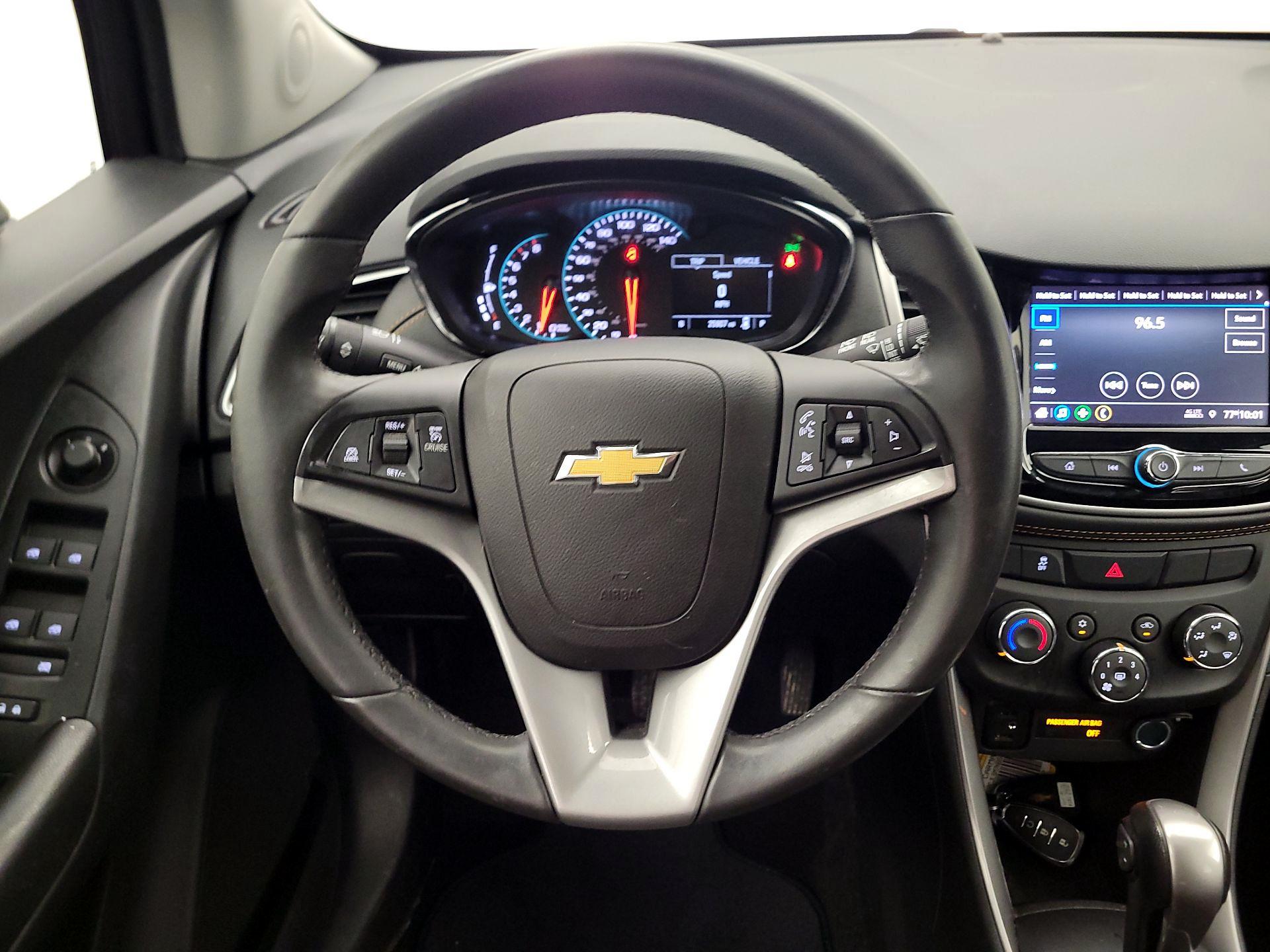 Thumbnail: 2022 Chevrolet Trax - 10