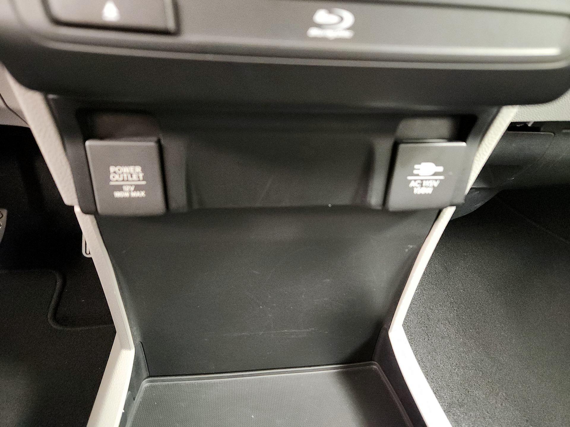 Thumbnail: 2018 Honda Odyssey - 19
