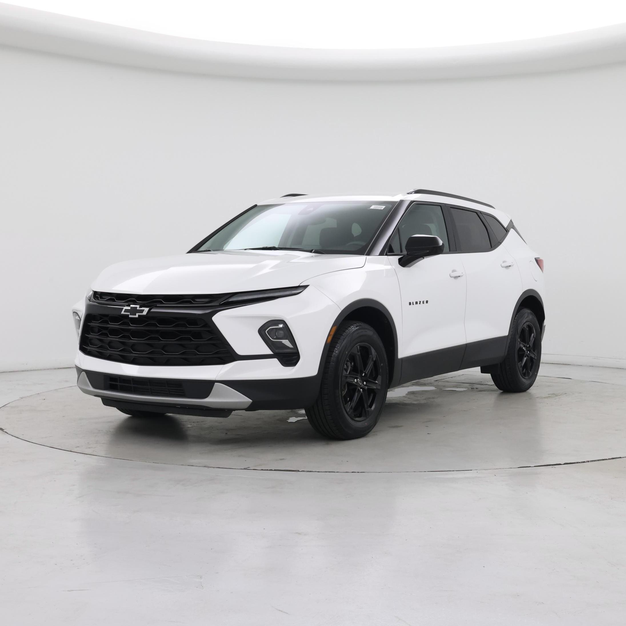 Thumbnail: 2023 Chevrolet Blazer - 4