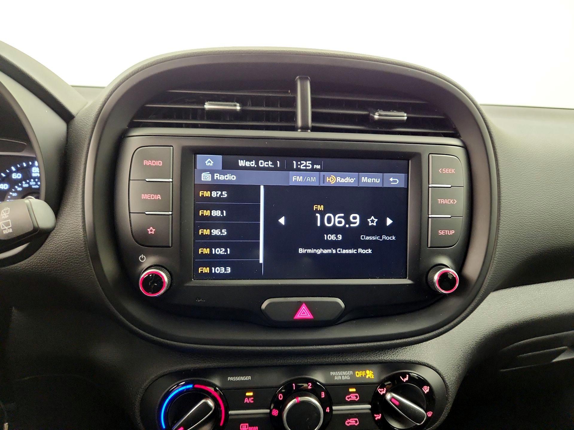 Thumbnail: 2022 Kia Soul - 15
