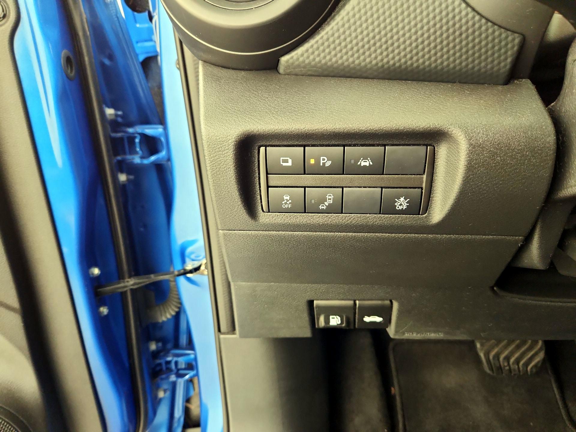 Thumbnail: 2021 Nissan Kicks - 13