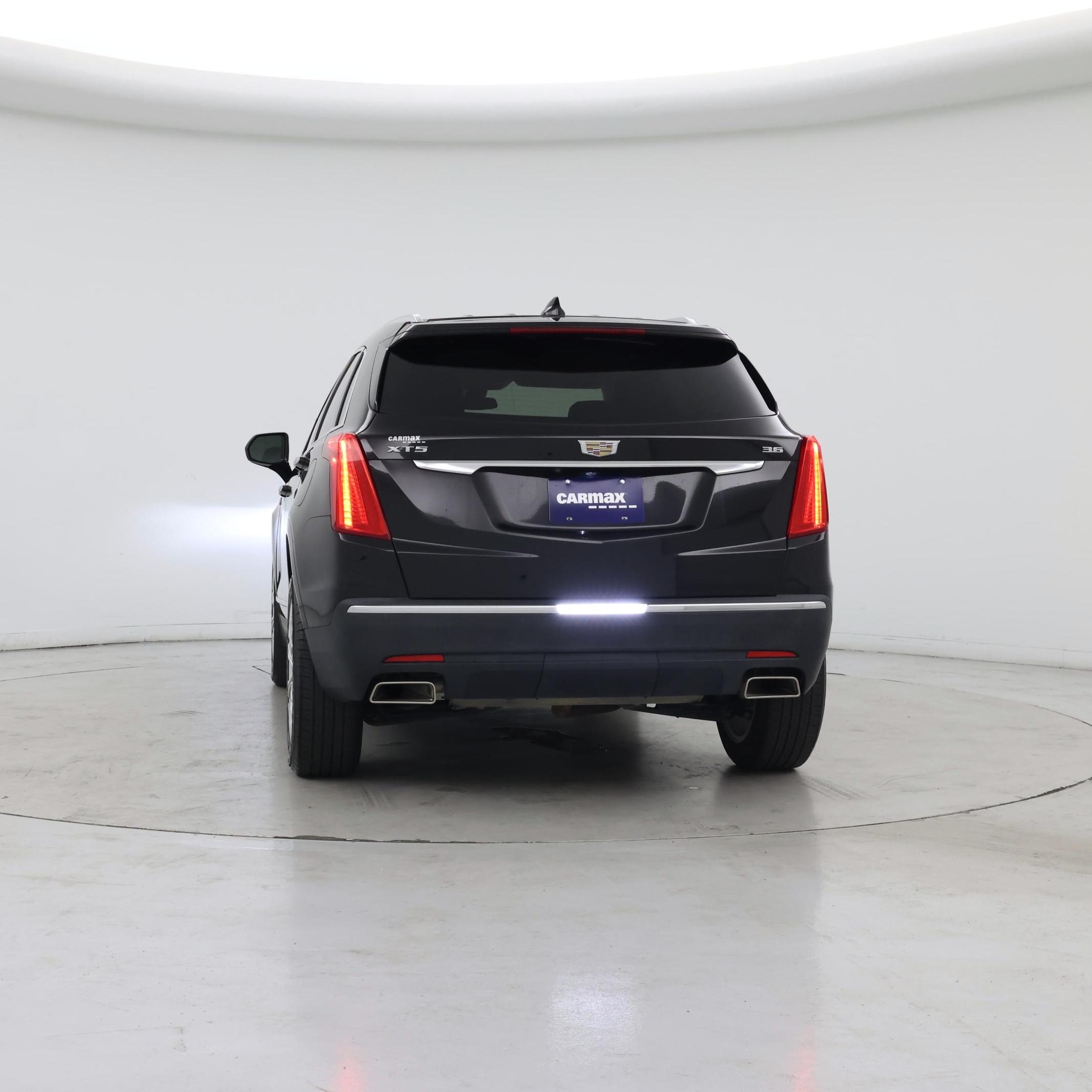 Thumbnail: 2019 Cadillac XT5 - 6