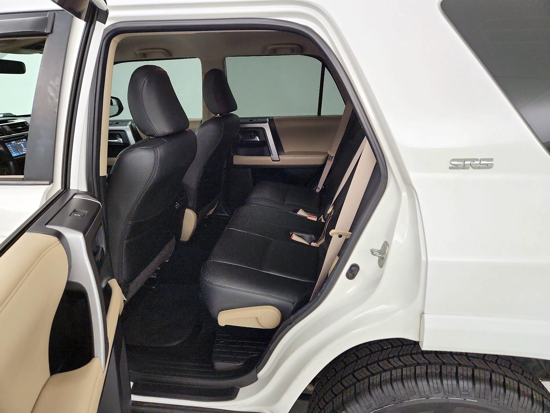 Thumbnail: 2016 Toyota 4Runner - 19