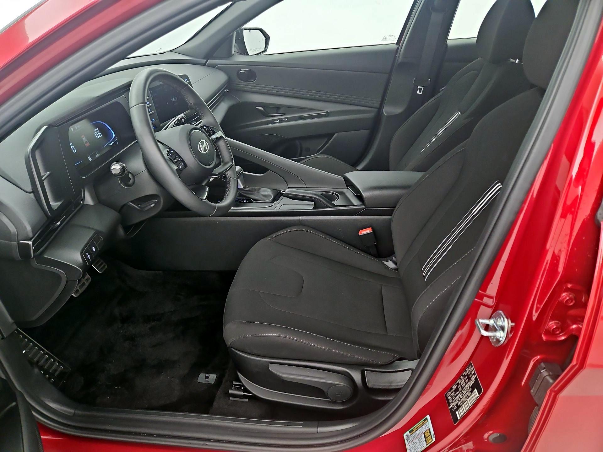 Thumbnail: 2025 Hyundai Elantra - 11