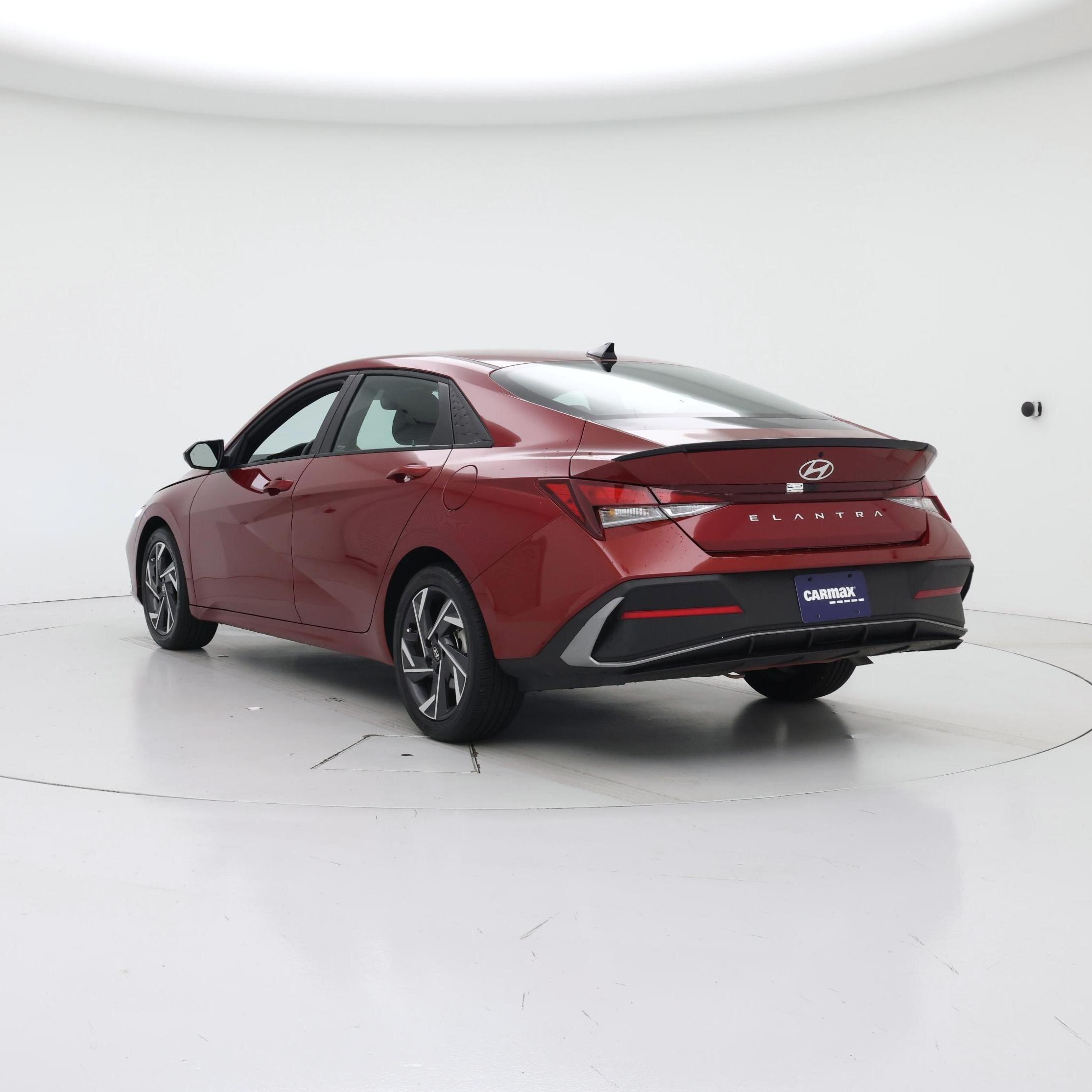Thumbnail: 2025 Hyundai Elantra - 2