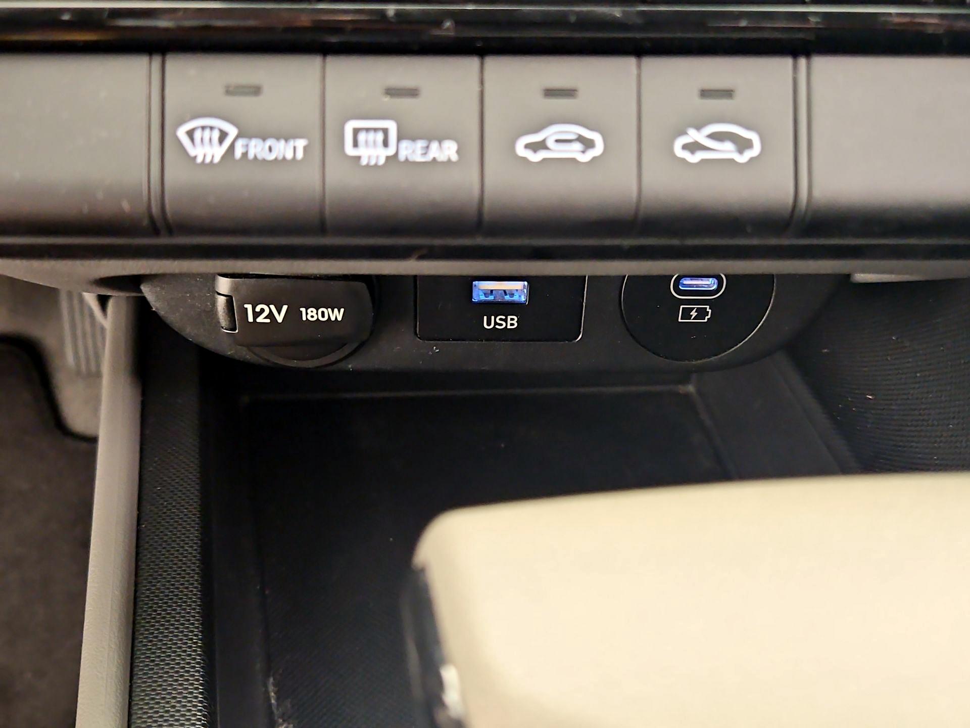 Thumbnail: 2024 Hyundai Elantra - 19