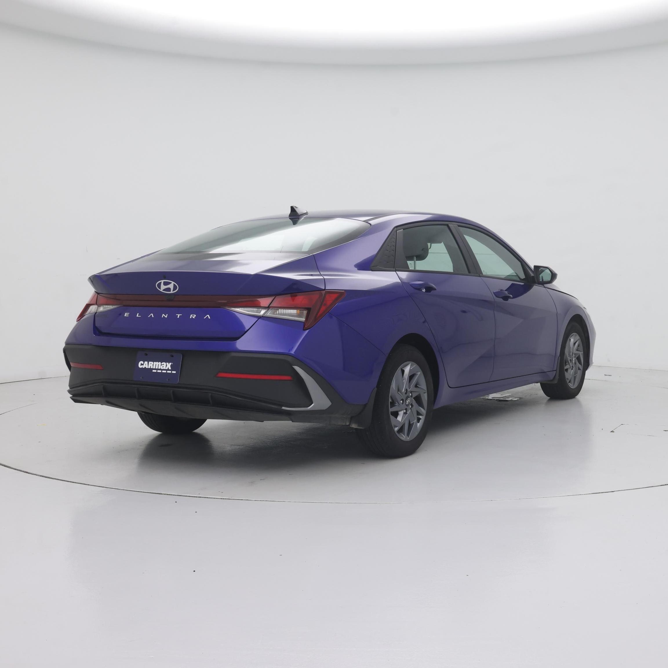 Thumbnail: 2024 Hyundai Elantra - 8
