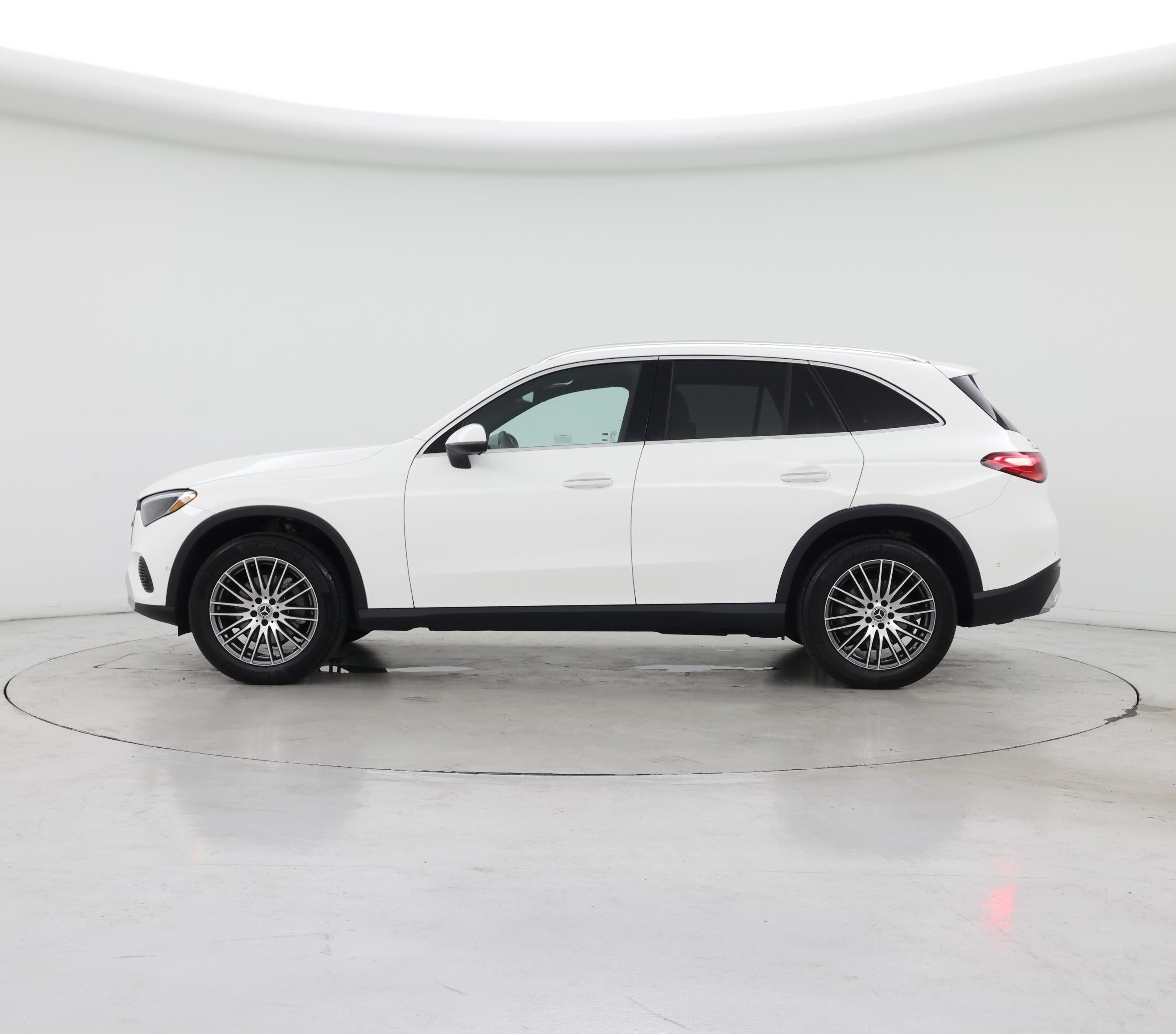 Thumbnail: 2025 Mercedes-Benz GLC - 3