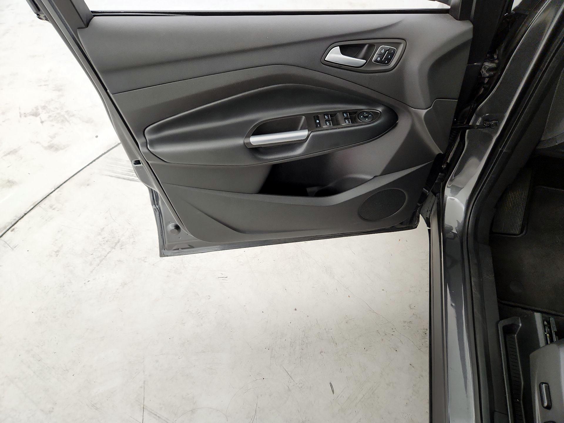 Thumbnail: 2019 Ford Escape - 12
