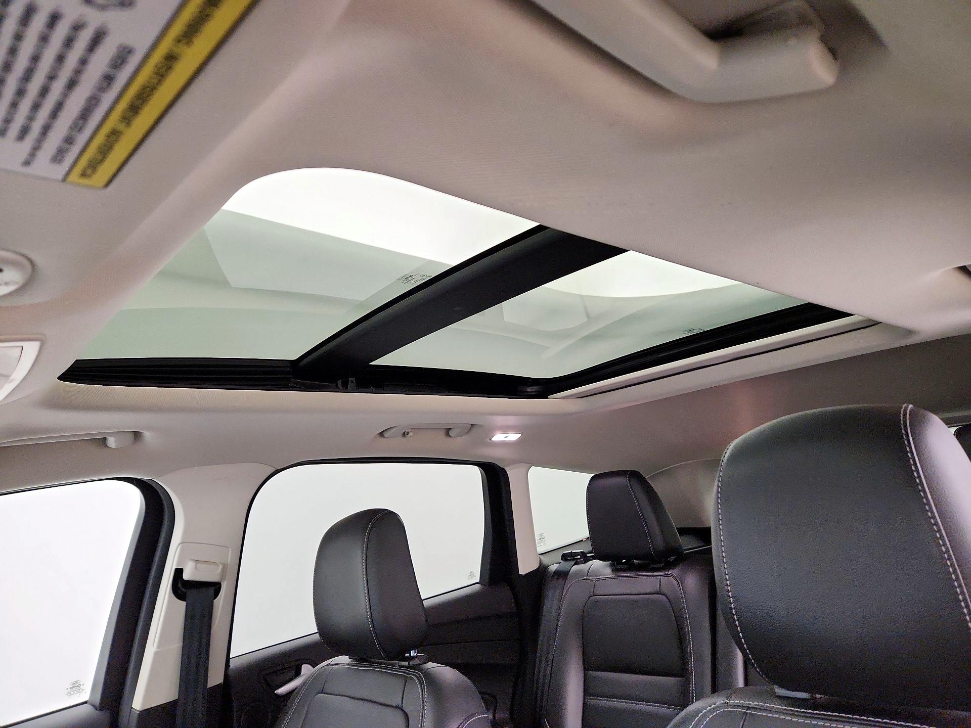 Thumbnail: 2019 Ford Escape - 20