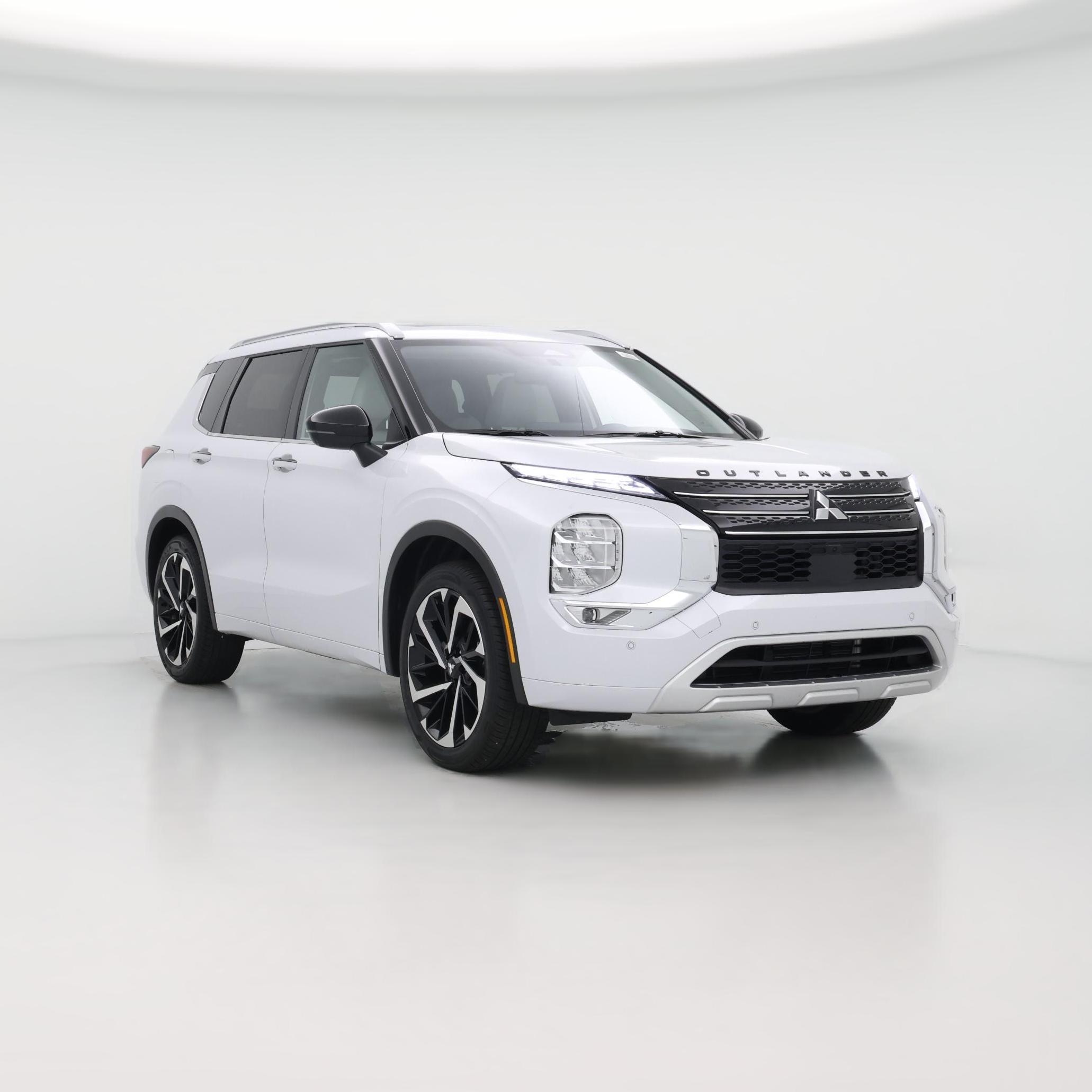 Thumbnail: 2024 Mitsubishi Outlander - 1