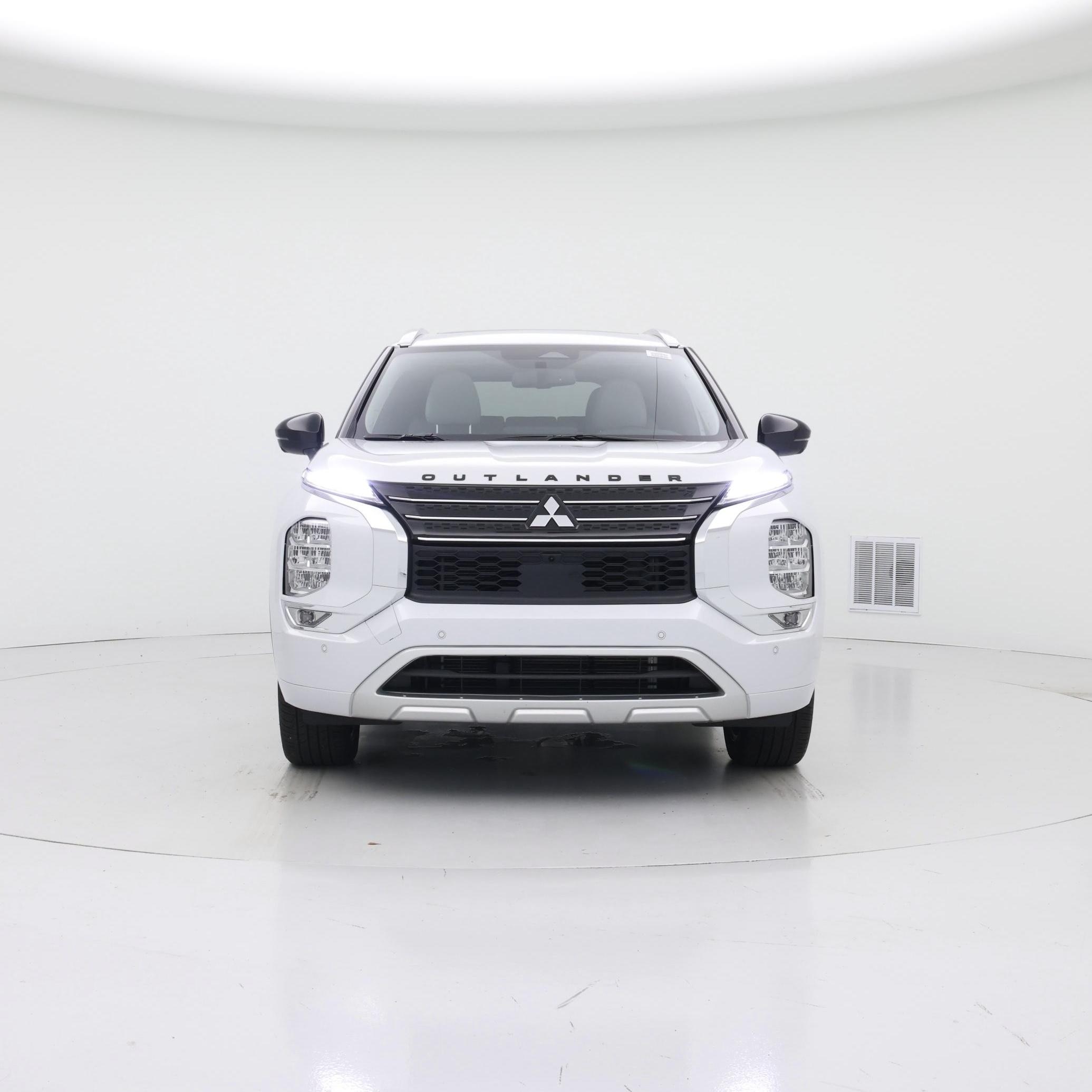 Thumbnail: 2024 Mitsubishi Outlander - 5