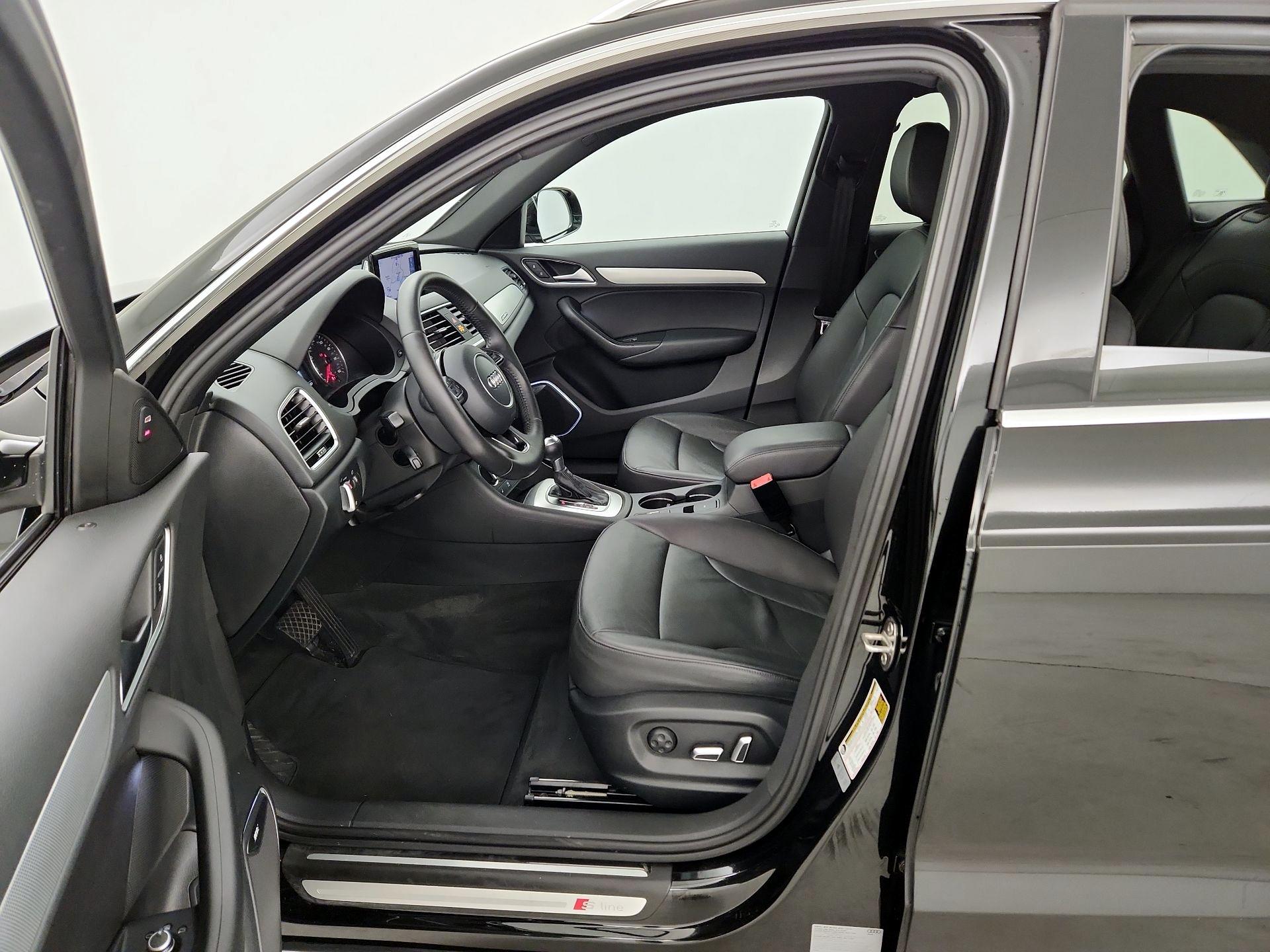 Thumbnail: 2016 Audi Q3 - 11