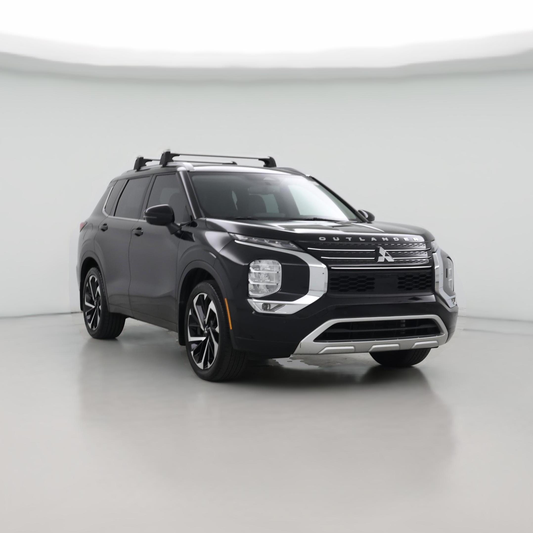 Thumbnail: 2023 Mitsubishi Outlander - 1