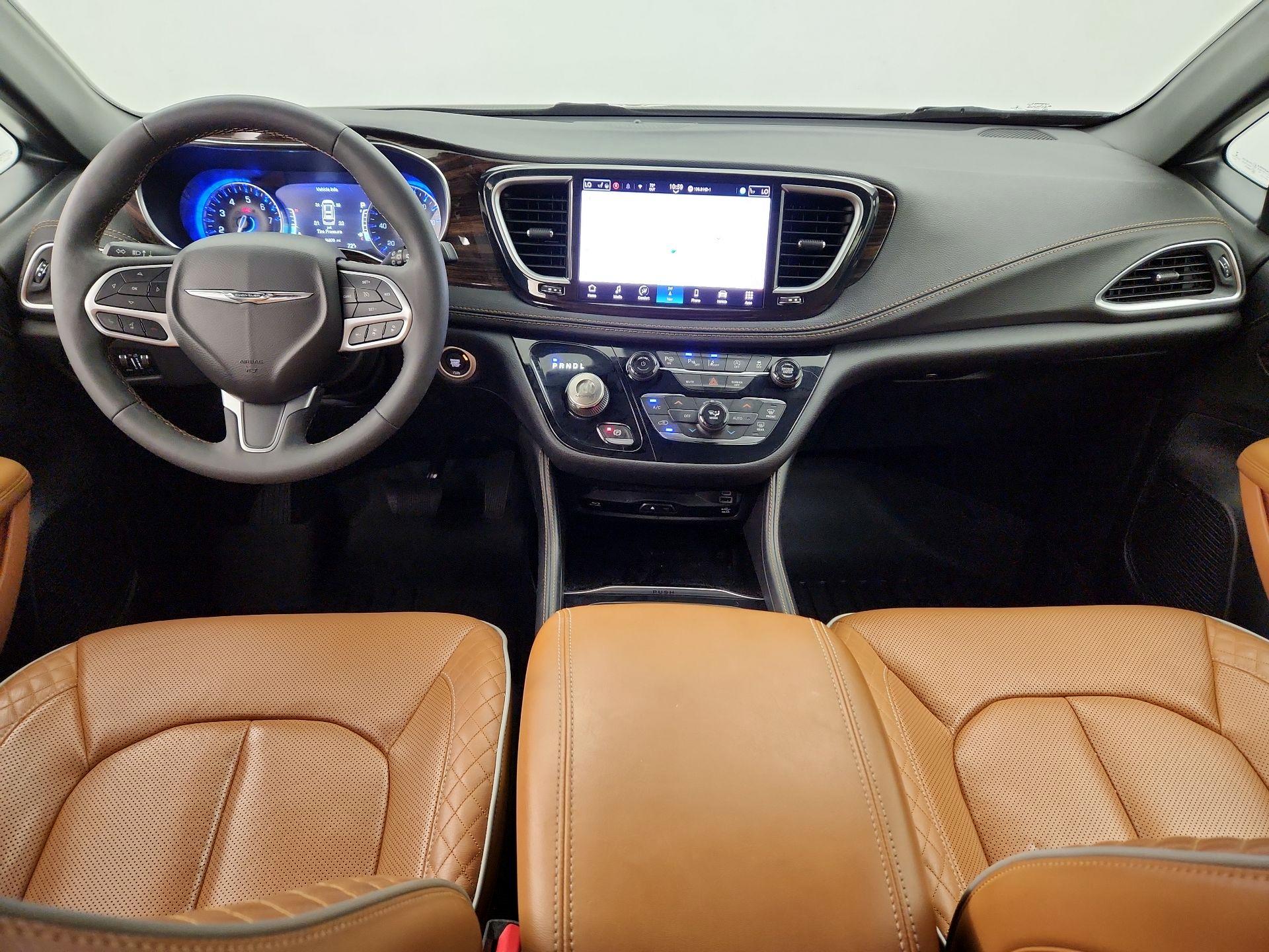 Thumbnail: 2022 Chrysler Pacifica - 9