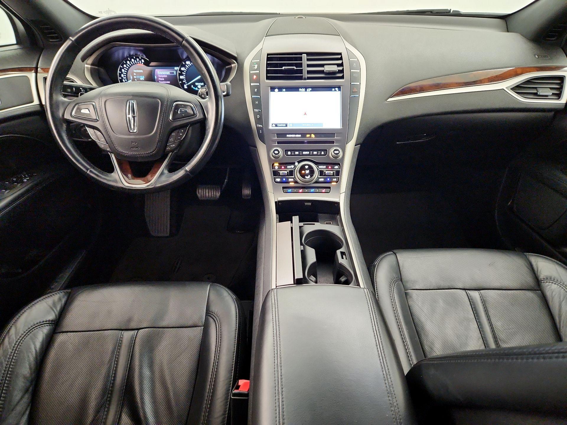 Thumbnail: 2017 Lincoln MKZ - 9
