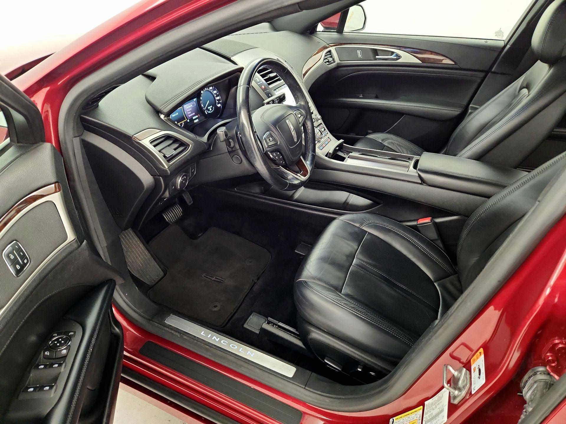 Thumbnail: 2017 Lincoln MKZ - 11