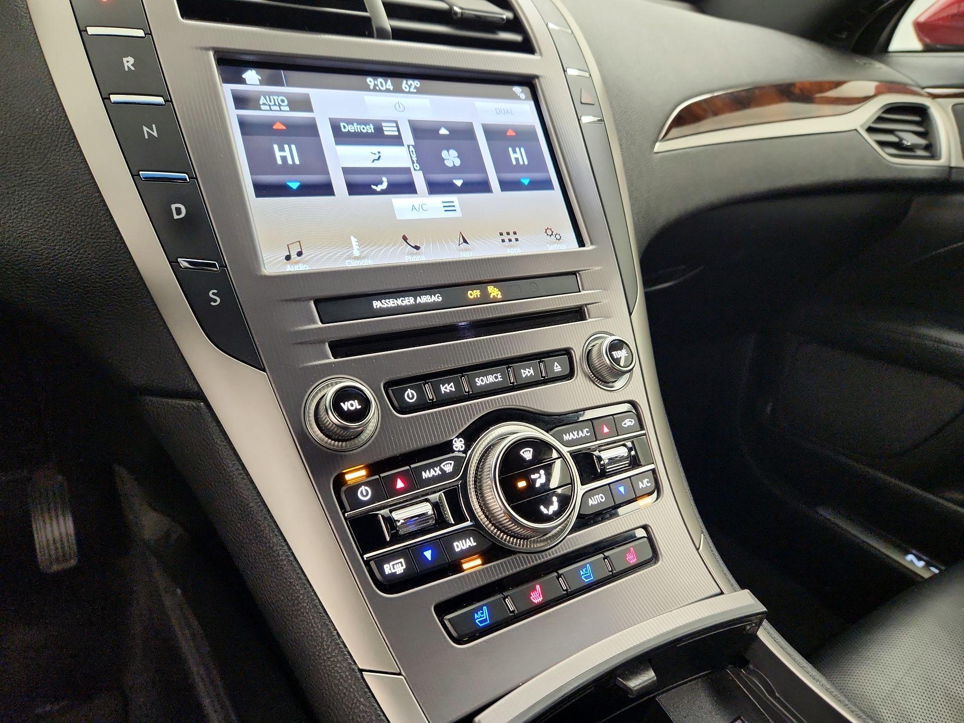 Thumbnail: 2017 Lincoln MKZ - 17