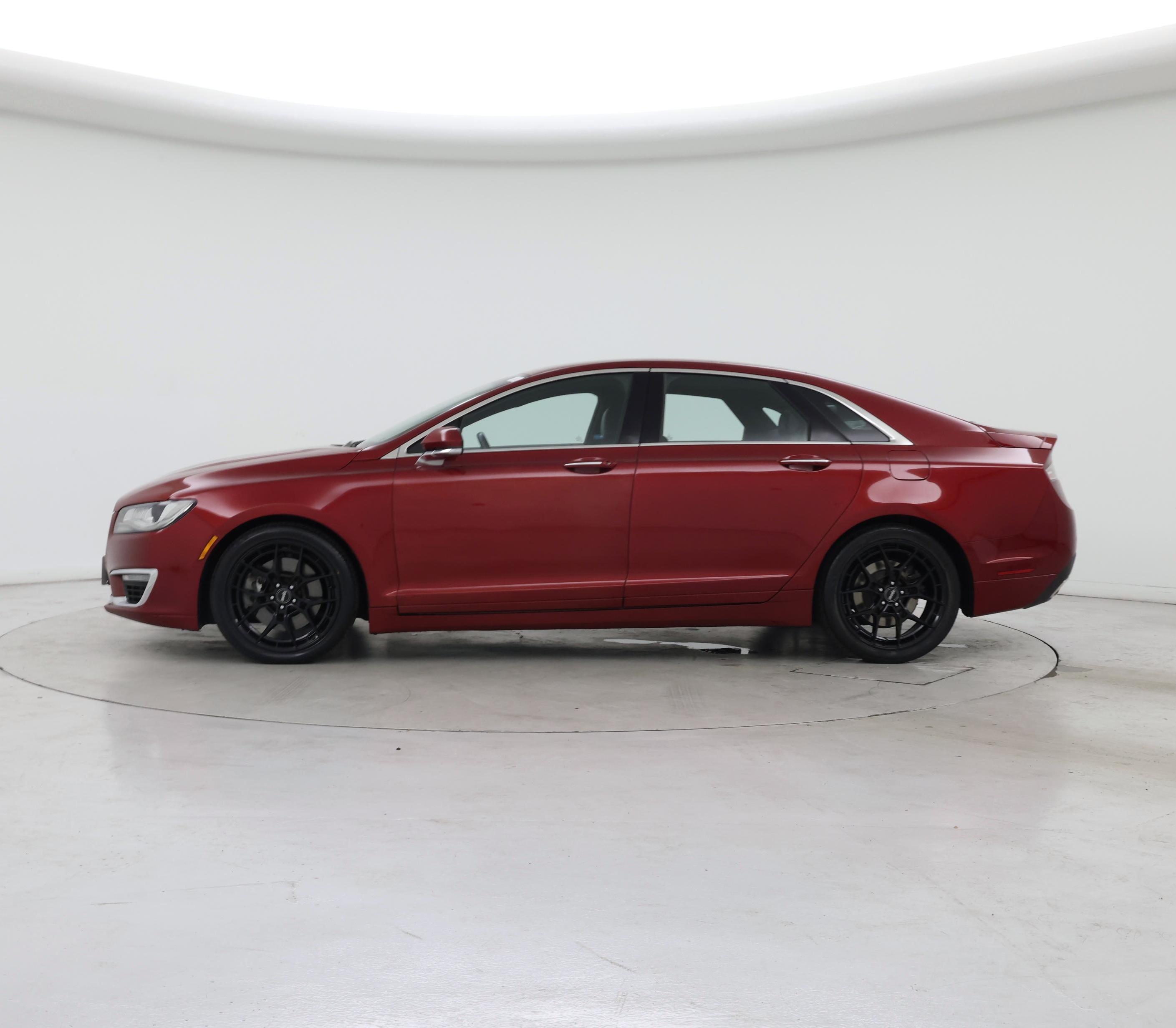 Thumbnail: 2017 Lincoln MKZ - 3