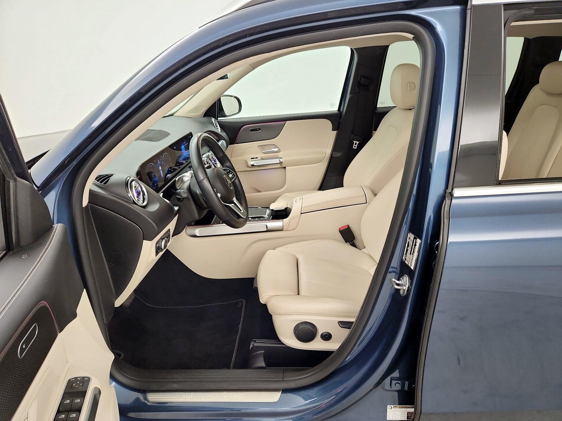 Thumbnail: 2022 Mercedes-Benz GLB - 11