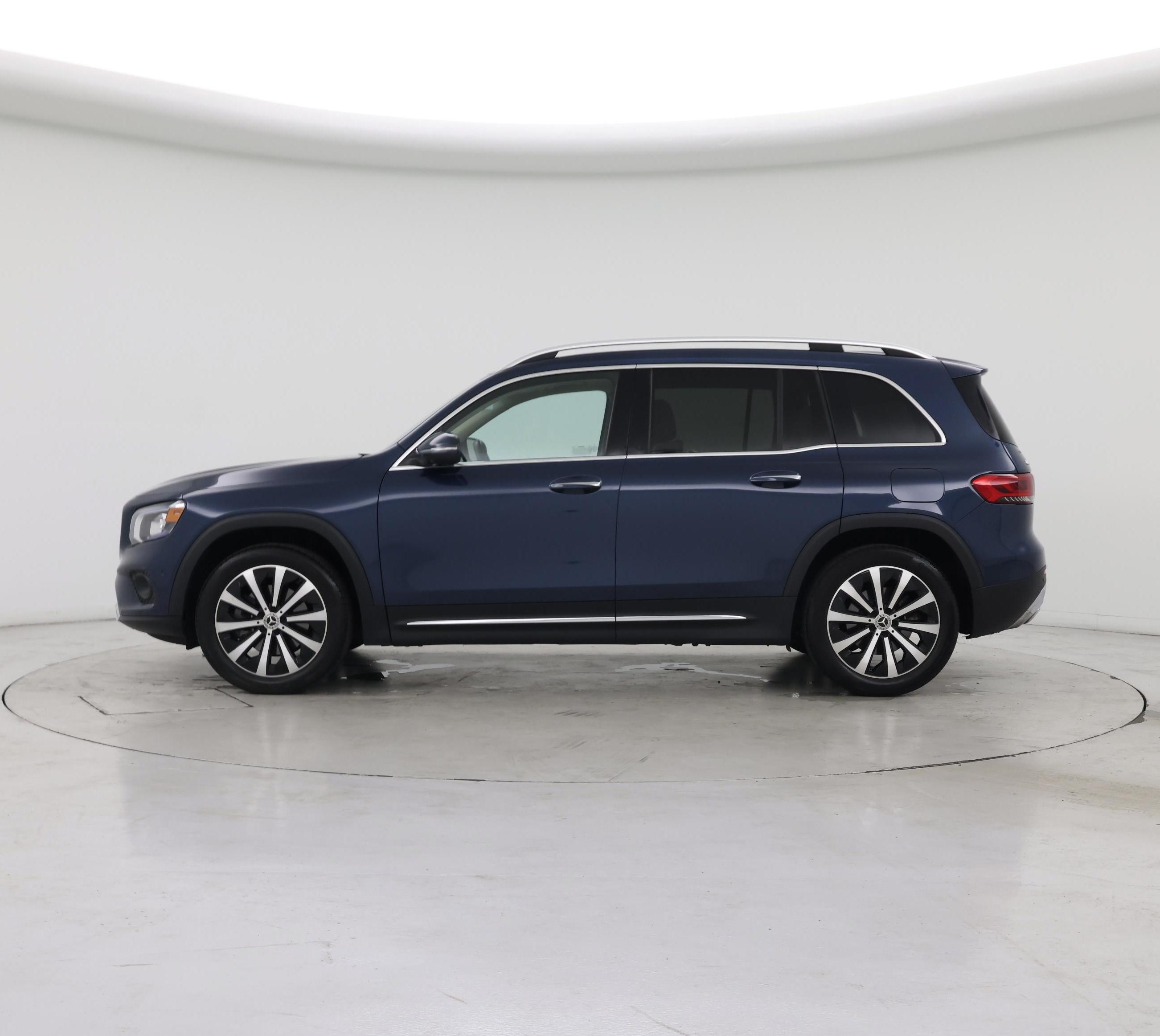 Thumbnail: 2022 Mercedes-Benz GLB - 3
