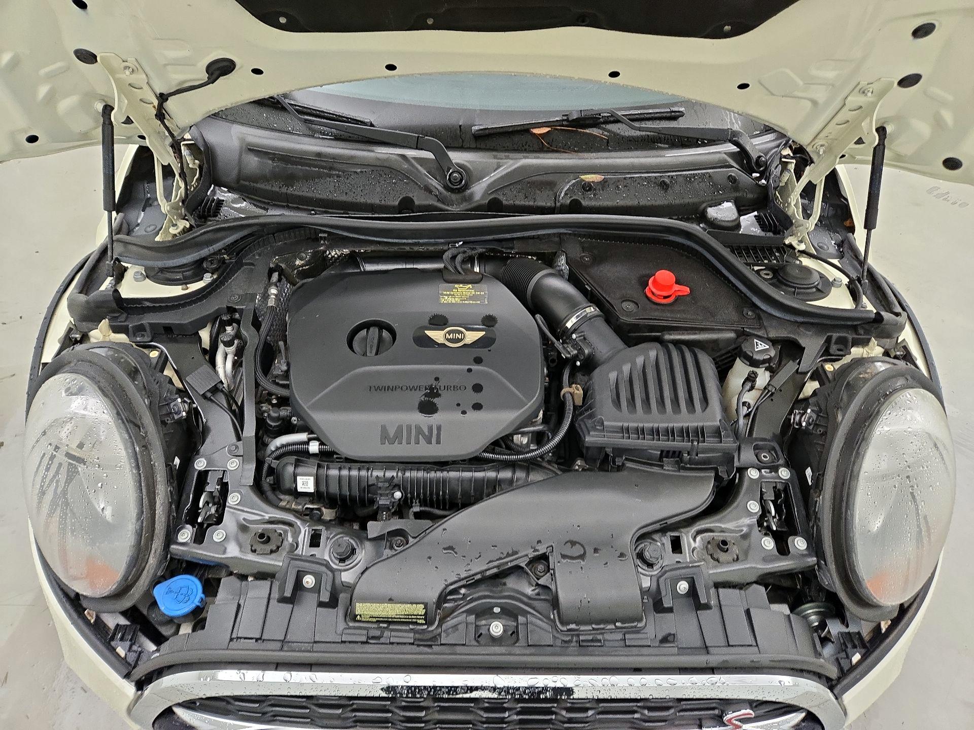 Thumbnail: 2015 MINI Cooper Hardtop - 20