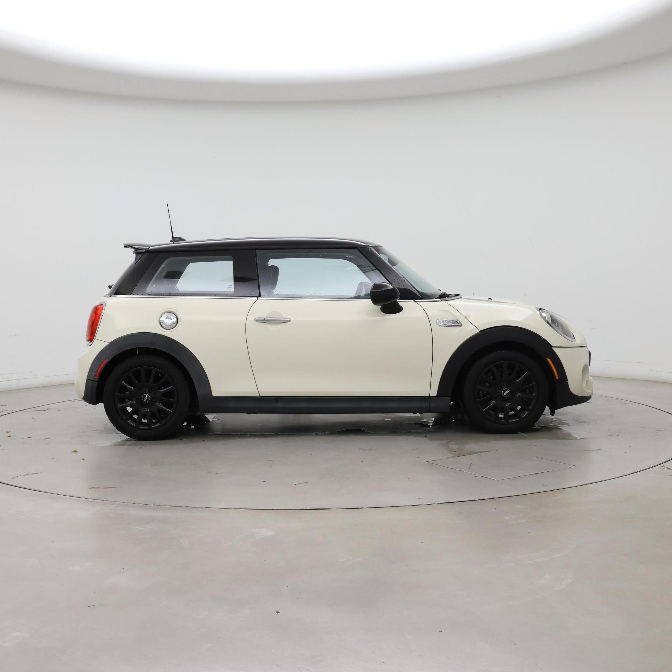 Thumbnail: 2015 MINI Cooper Hardtop - 7