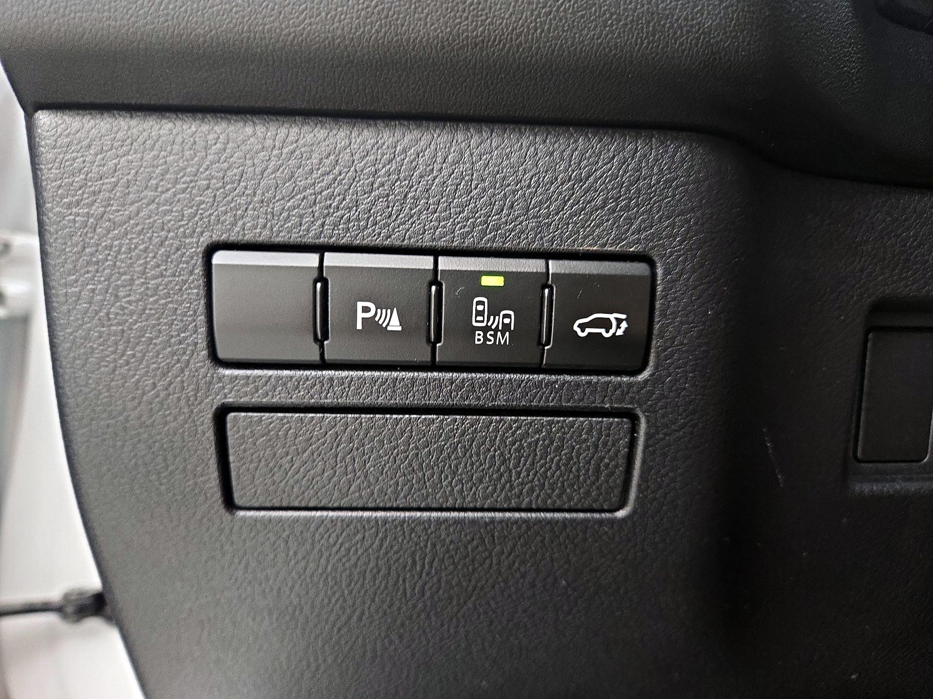 Thumbnail: 2016 Lexus NX - 13