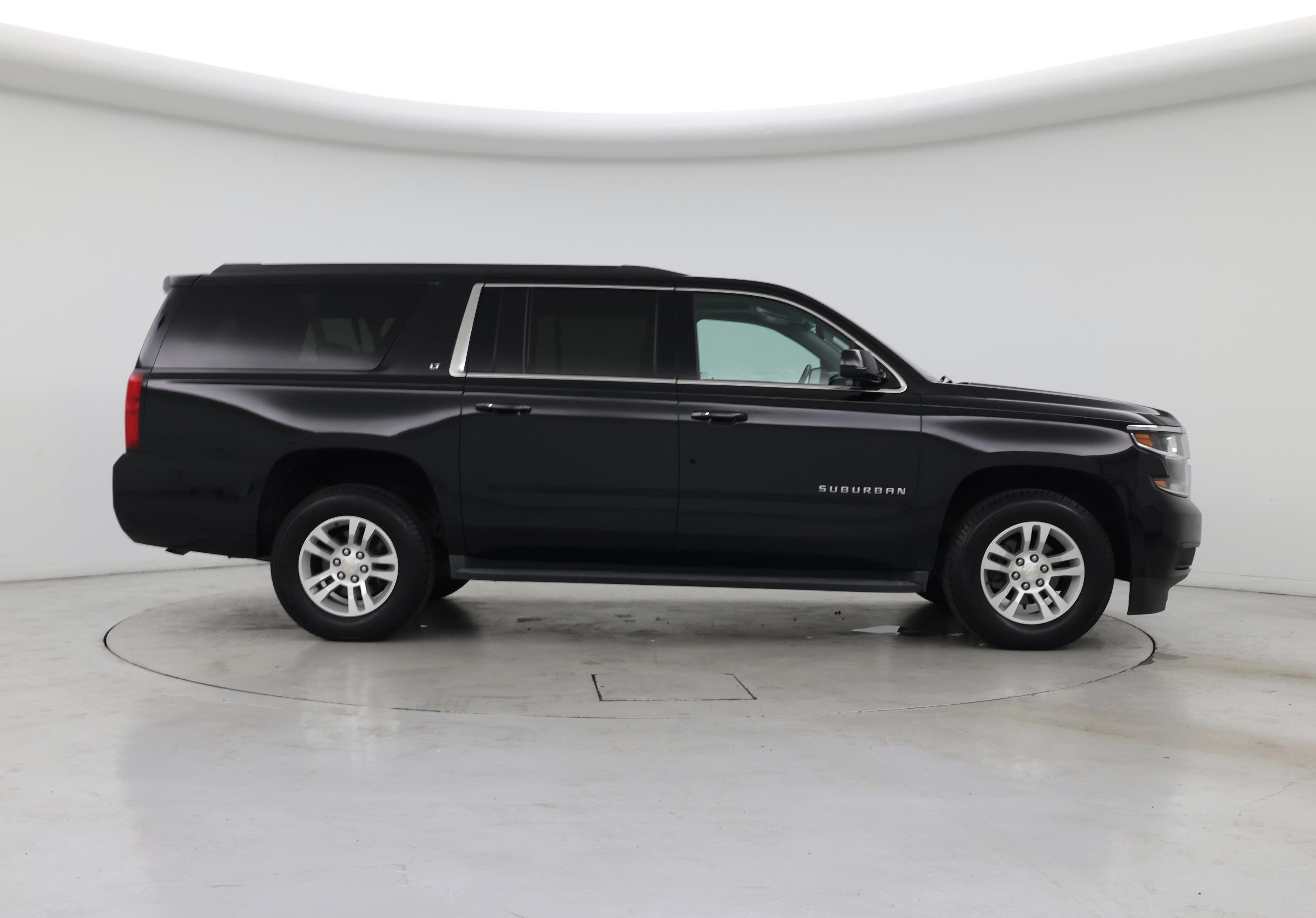 Thumbnail: 2016 Chevrolet Suburban - 7