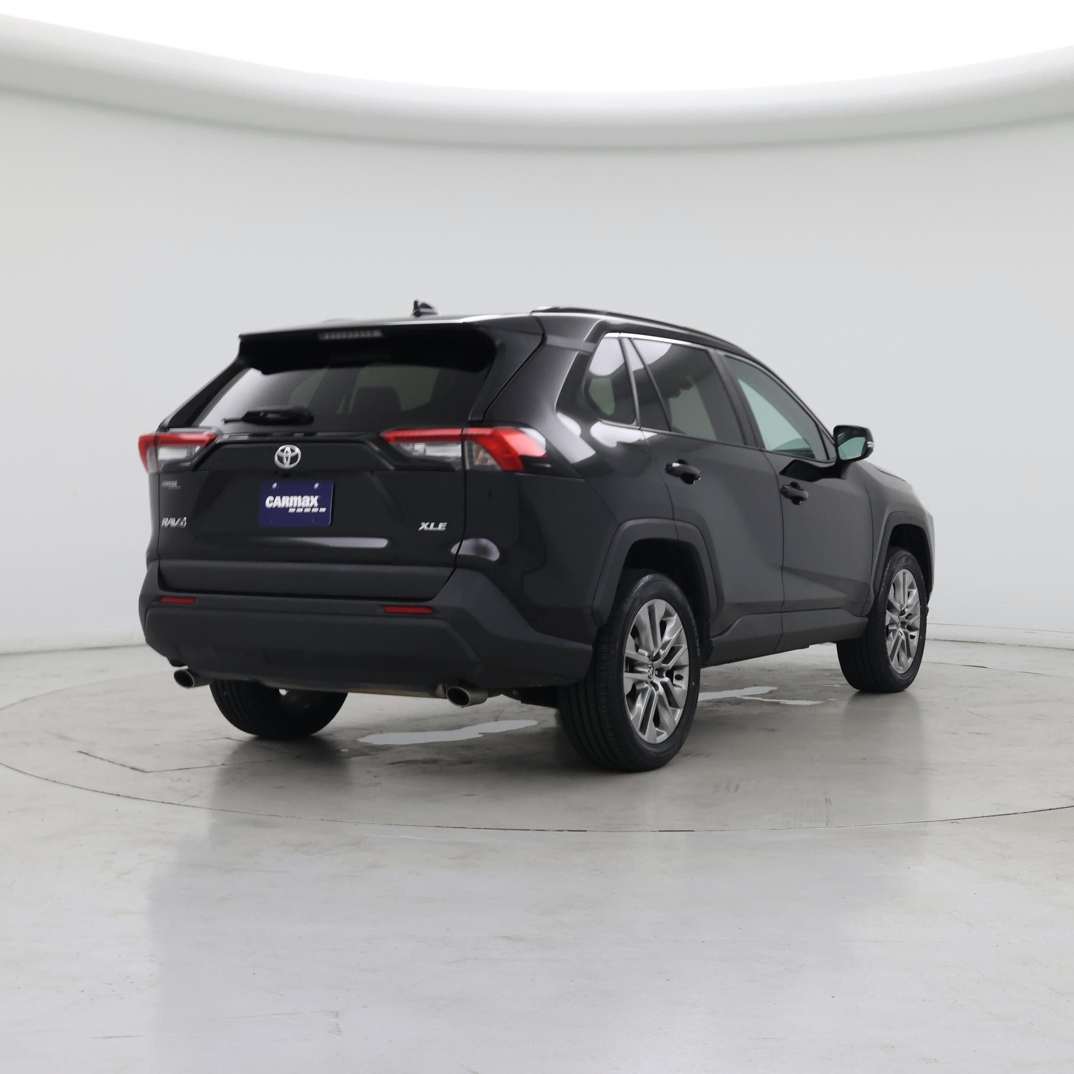 Thumbnail: 2023 Toyota RAV4 - 8