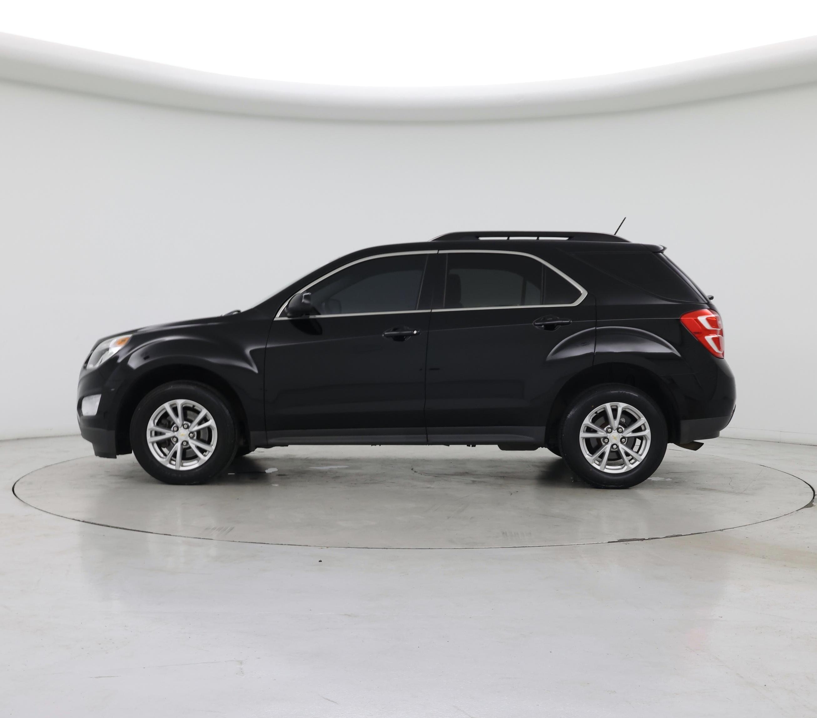 Thumbnail: 2017 Chevrolet Equinox - 3