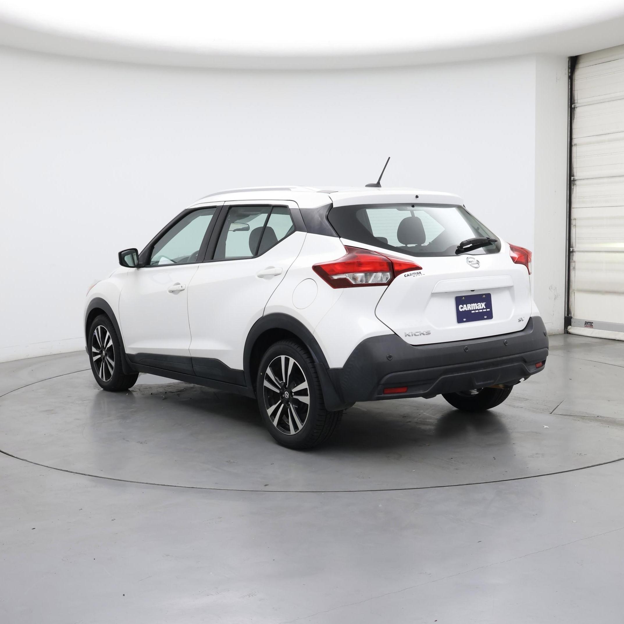 Thumbnail: 2020 Nissan Kicks - 2