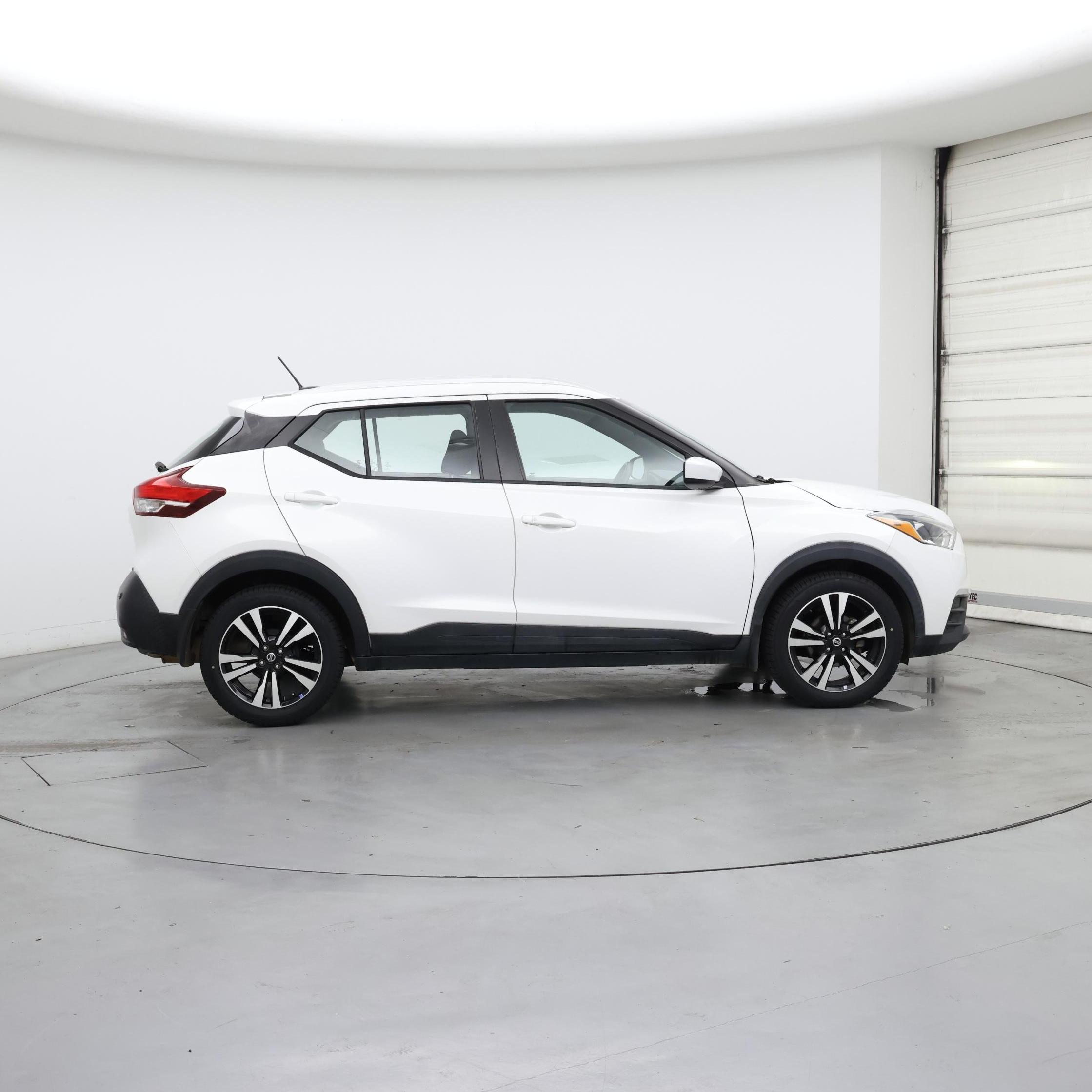 Thumbnail: 2020 Nissan Kicks - 7