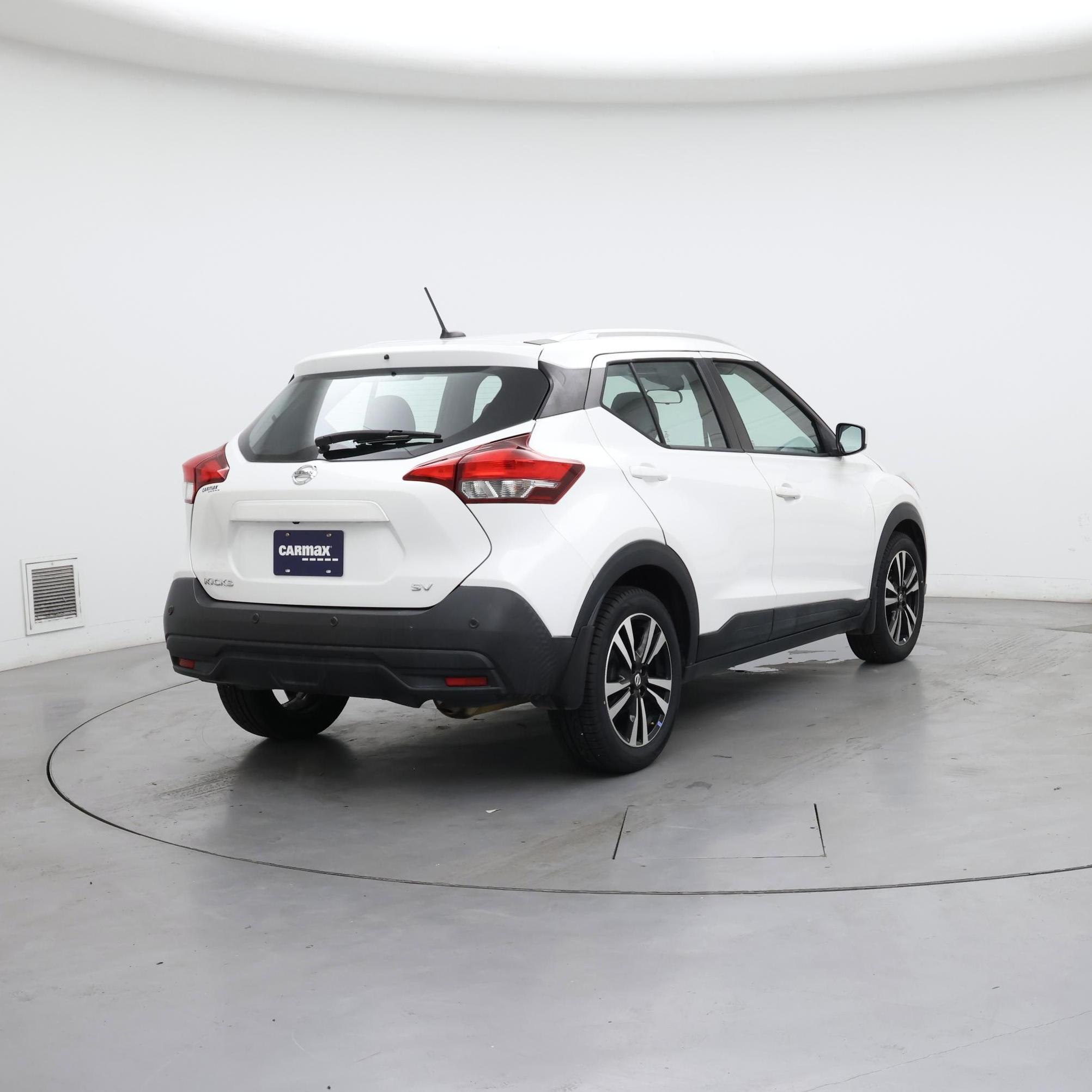 Thumbnail: 2020 Nissan Kicks - 8