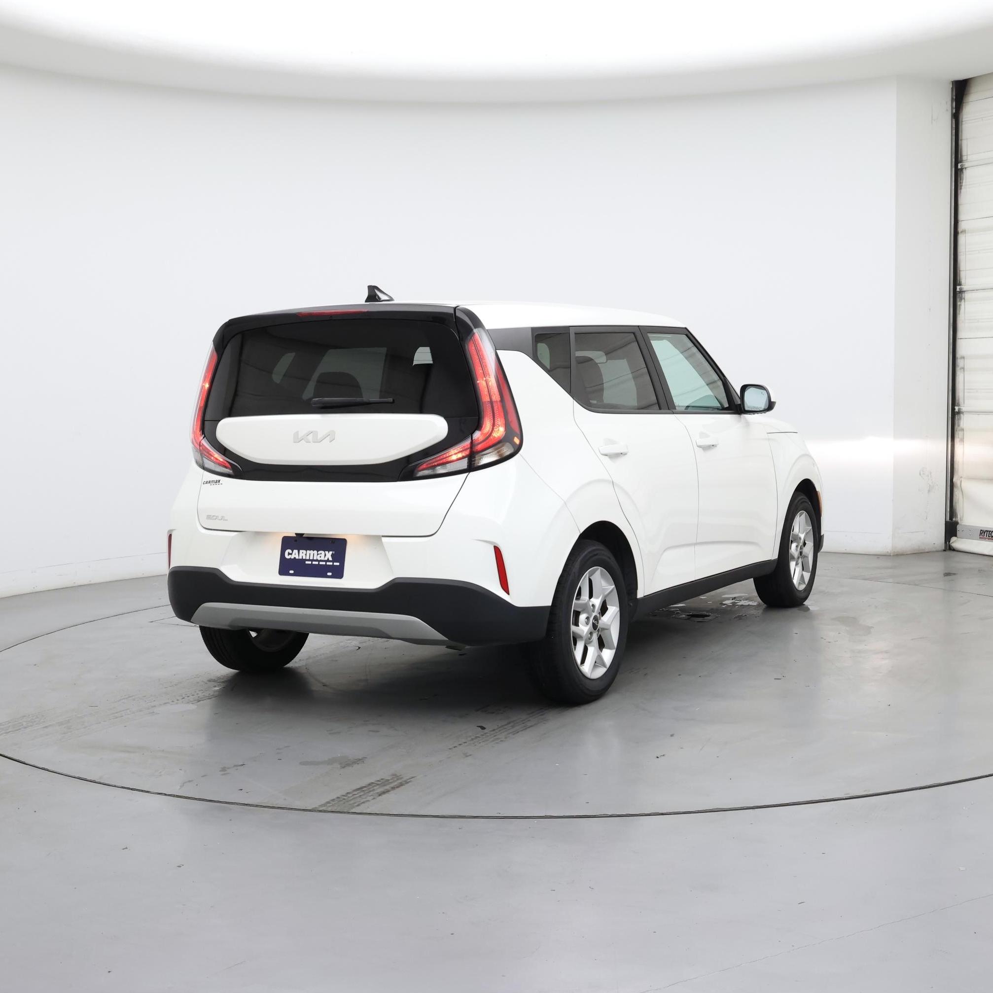 Thumbnail: 2023 Kia Soul - 8