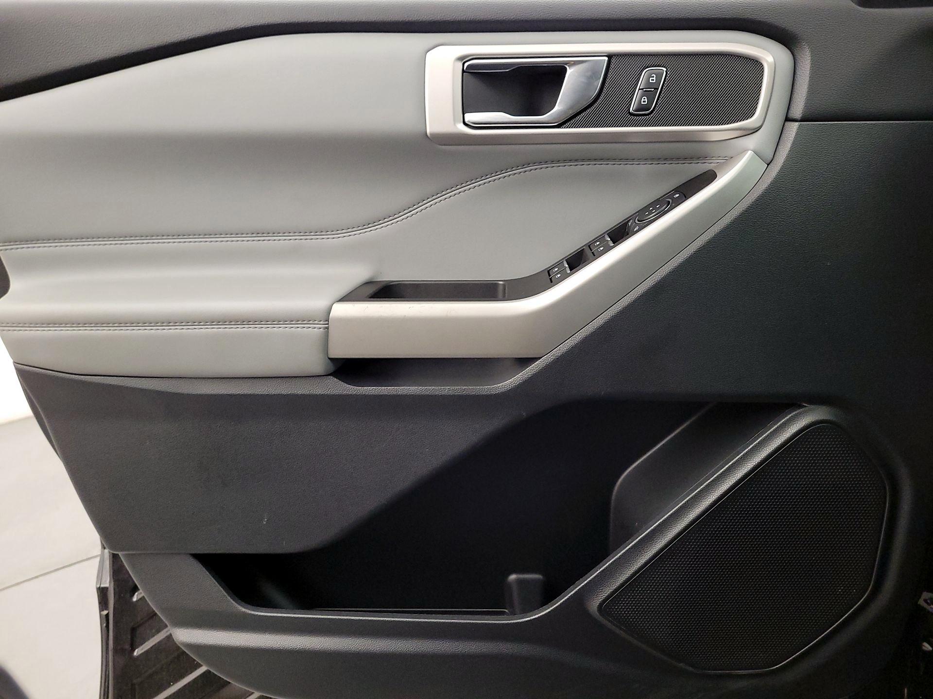 Thumbnail: 2021 Ford Explorer - 12