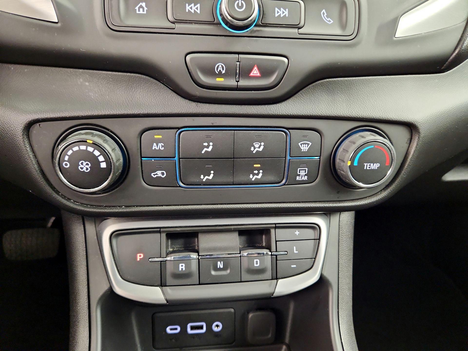 Thumbnail: 2022 GMC Terrain - 16