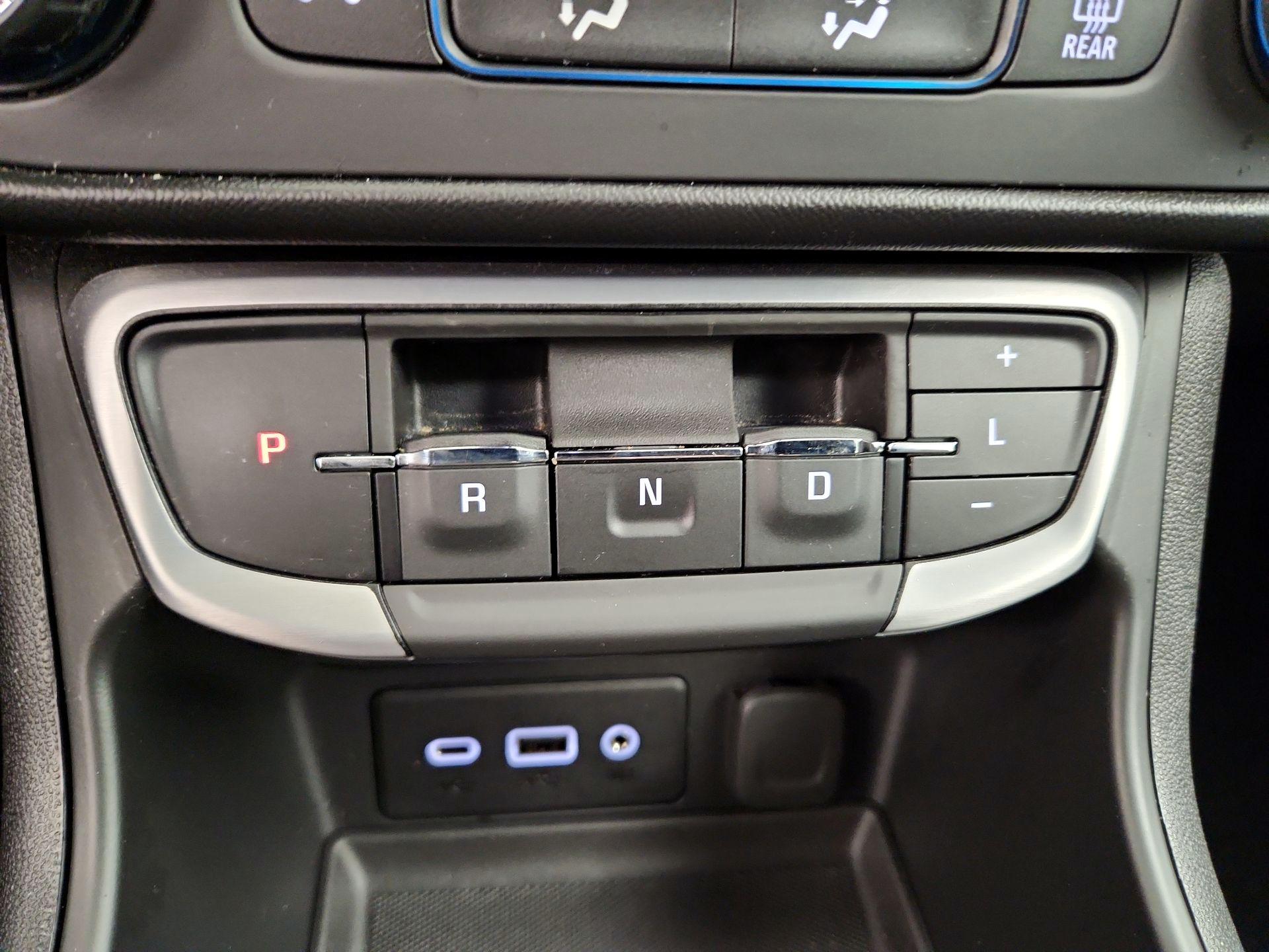 Thumbnail: 2022 GMC Terrain - 17