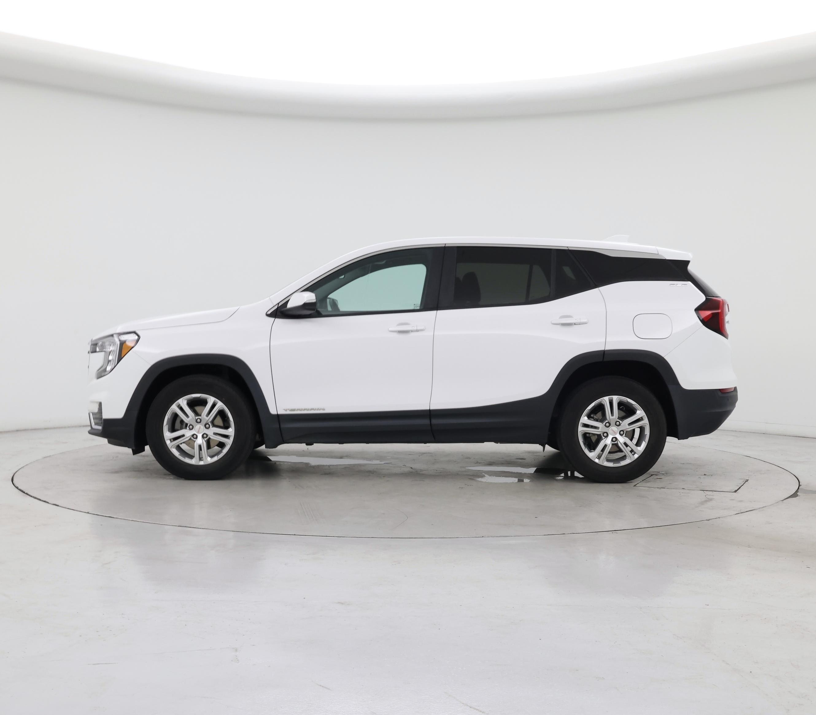 Thumbnail: 2022 GMC Terrain - 3