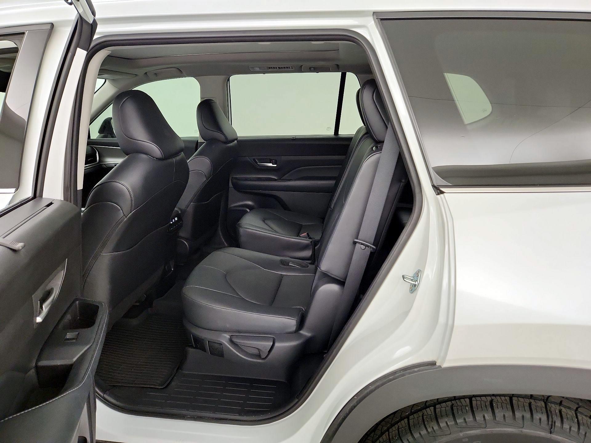 Thumbnail: 2024 Toyota Grand Highlander - 20