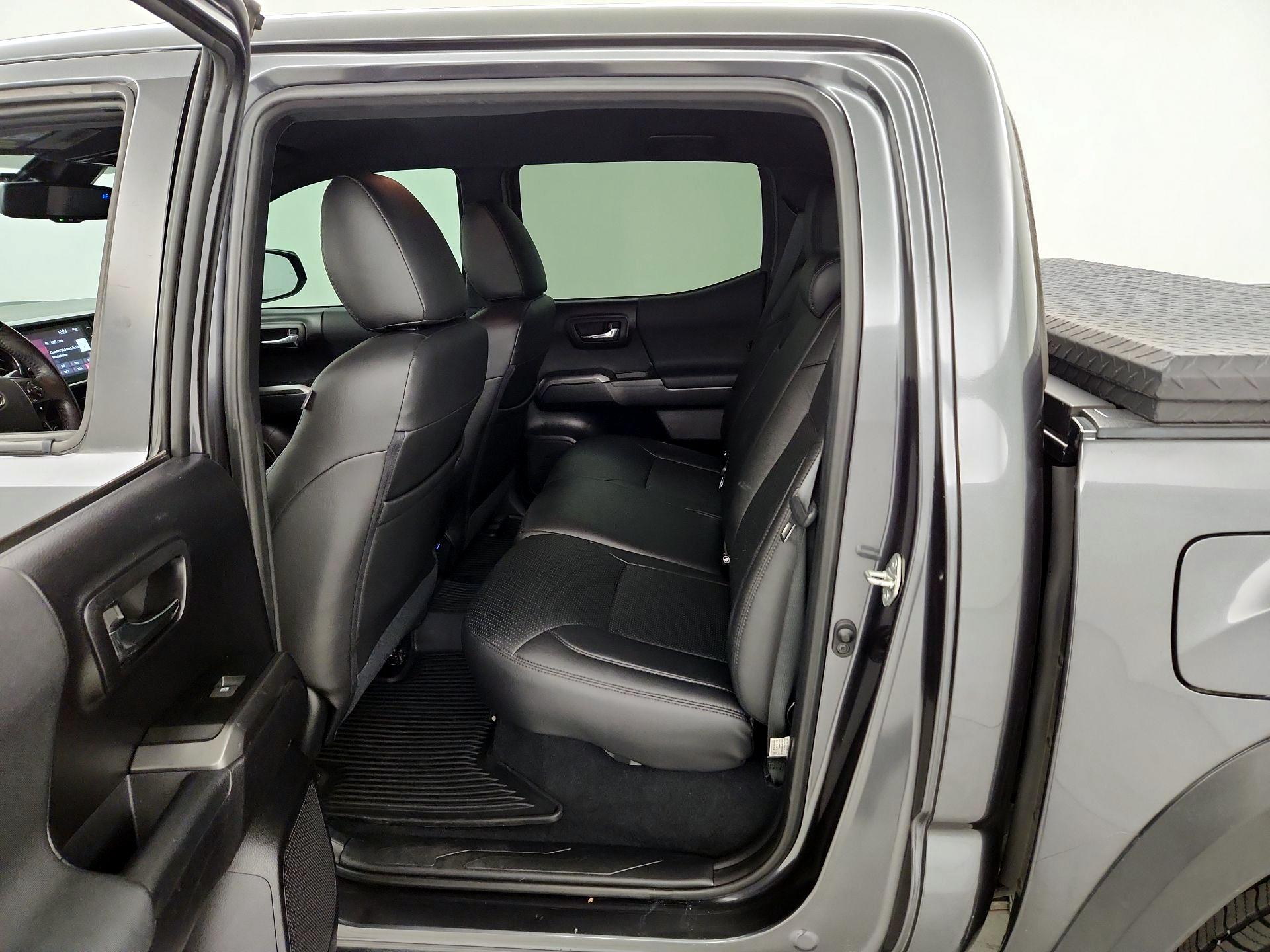 Thumbnail: 2020 Toyota Tacoma - 19