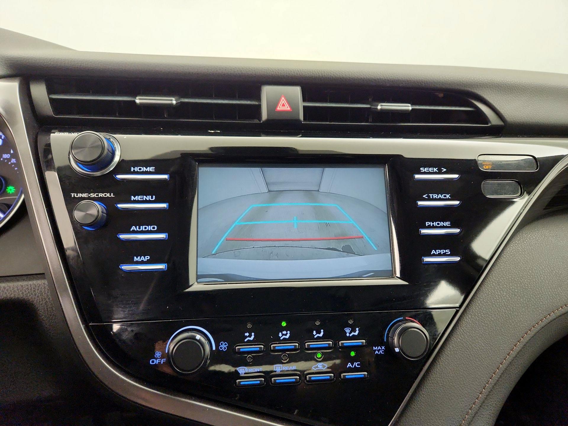 Thumbnail: 2019 Toyota Camry - 14